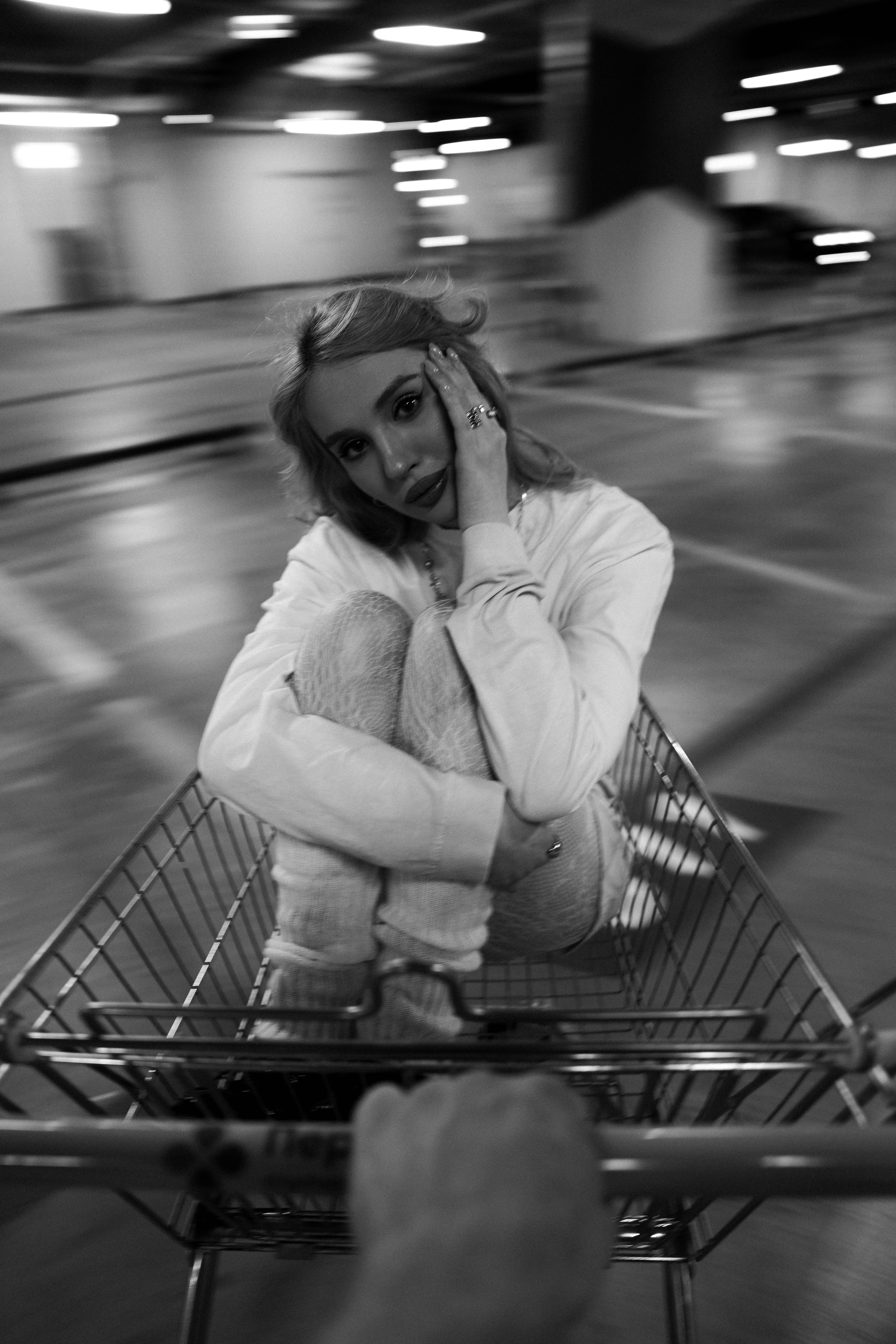 Девушки. Костя Жуков — фотограф в Москве