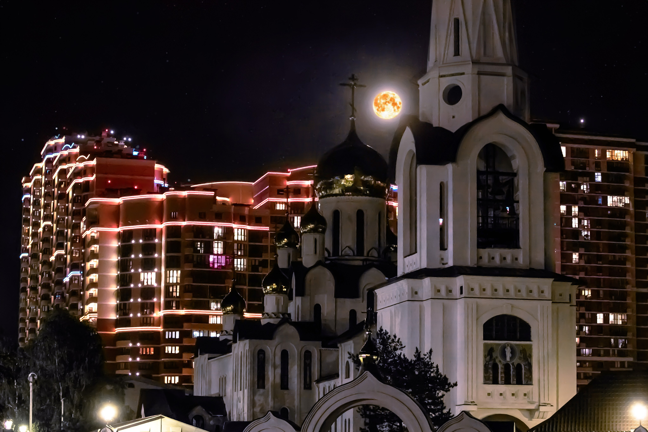 Город в ночи. Фотограф Елена Вишневская (Ушакова) Нефтеюганск, Сургут, Тюмень