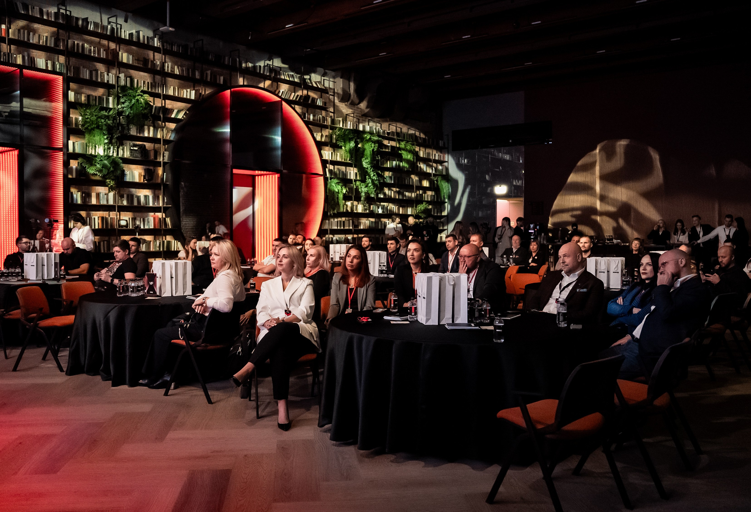 Cyberdom 24.03.2025. Свадебный и семейный фотограф Москва