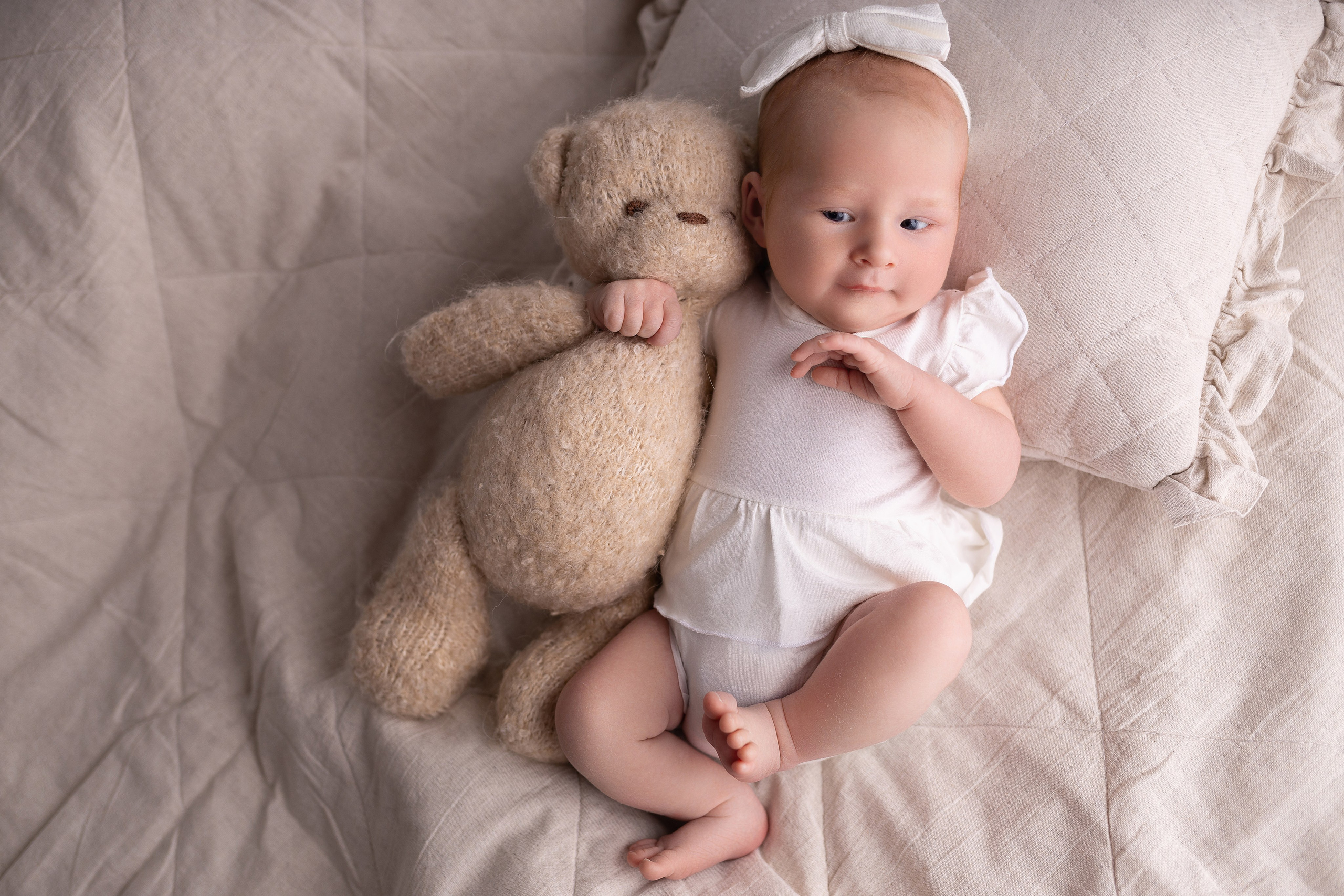 Newborn съемка в стиле Лайф. Фотограф новорожденных малышей в Омске и Омской области Эльвира Камаева