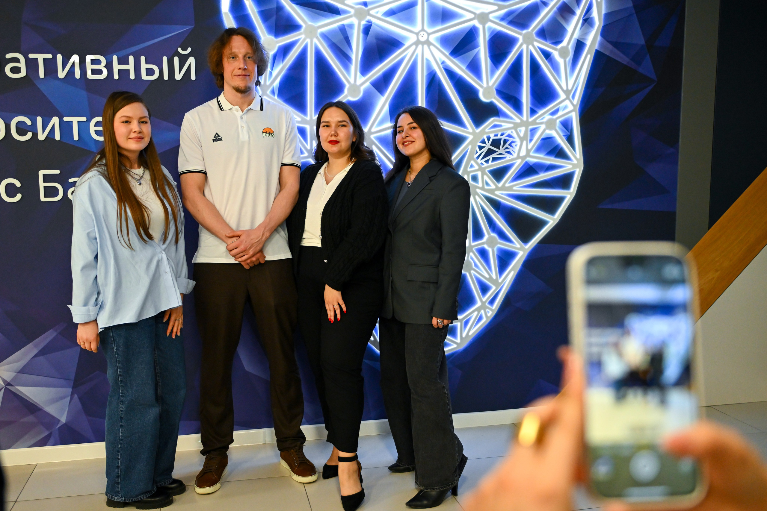 Капитан УНИКСа Дмитрий Кулагин выступил на «Дне развития» Ак Барс Банка. Спортивный и репортажный фотограф в Казани Вячеслав Сатонин