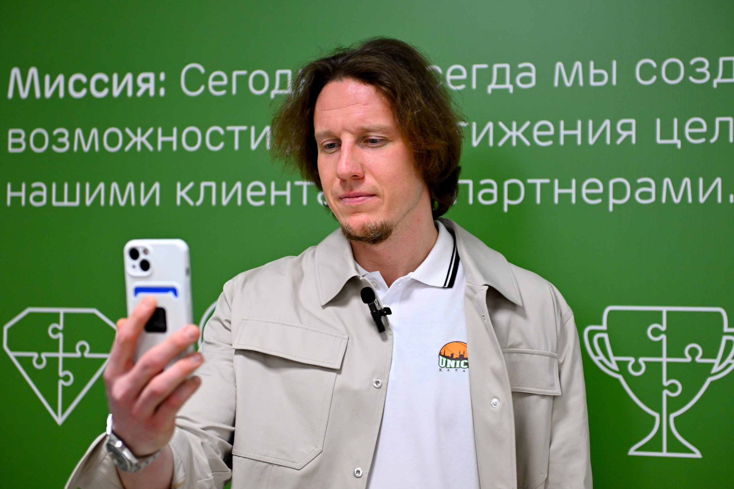 Капитан УНИКСа Дмитрий Кулагин выступил на «Дне развития» Ак Барс Банка. Спортивный и репортажный фотограф в Казани Вячеслав Сатонин