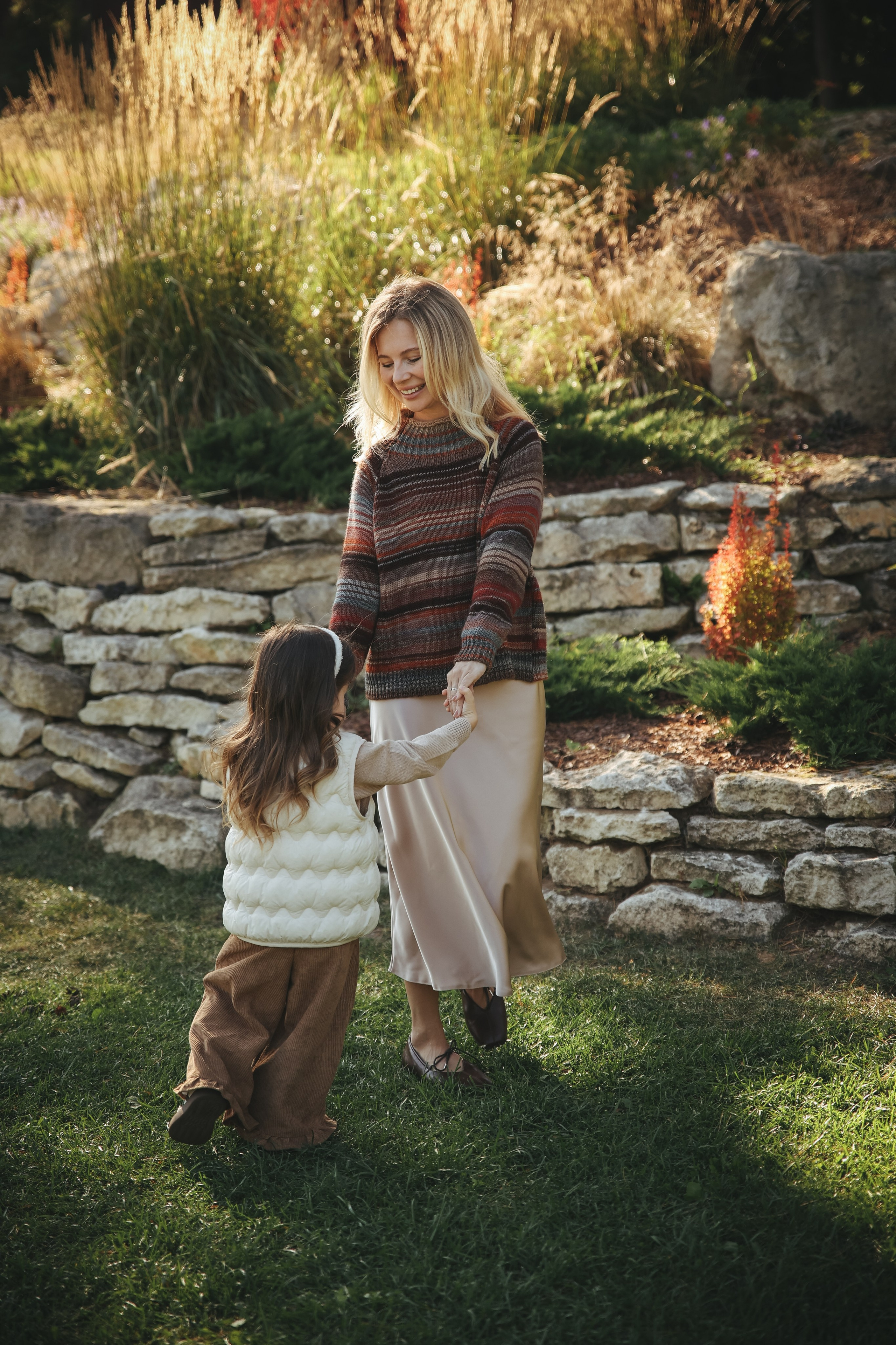 Семейная фотосессия фотосессия на день рождения мама и дочка. Фотограф Владимир Москва