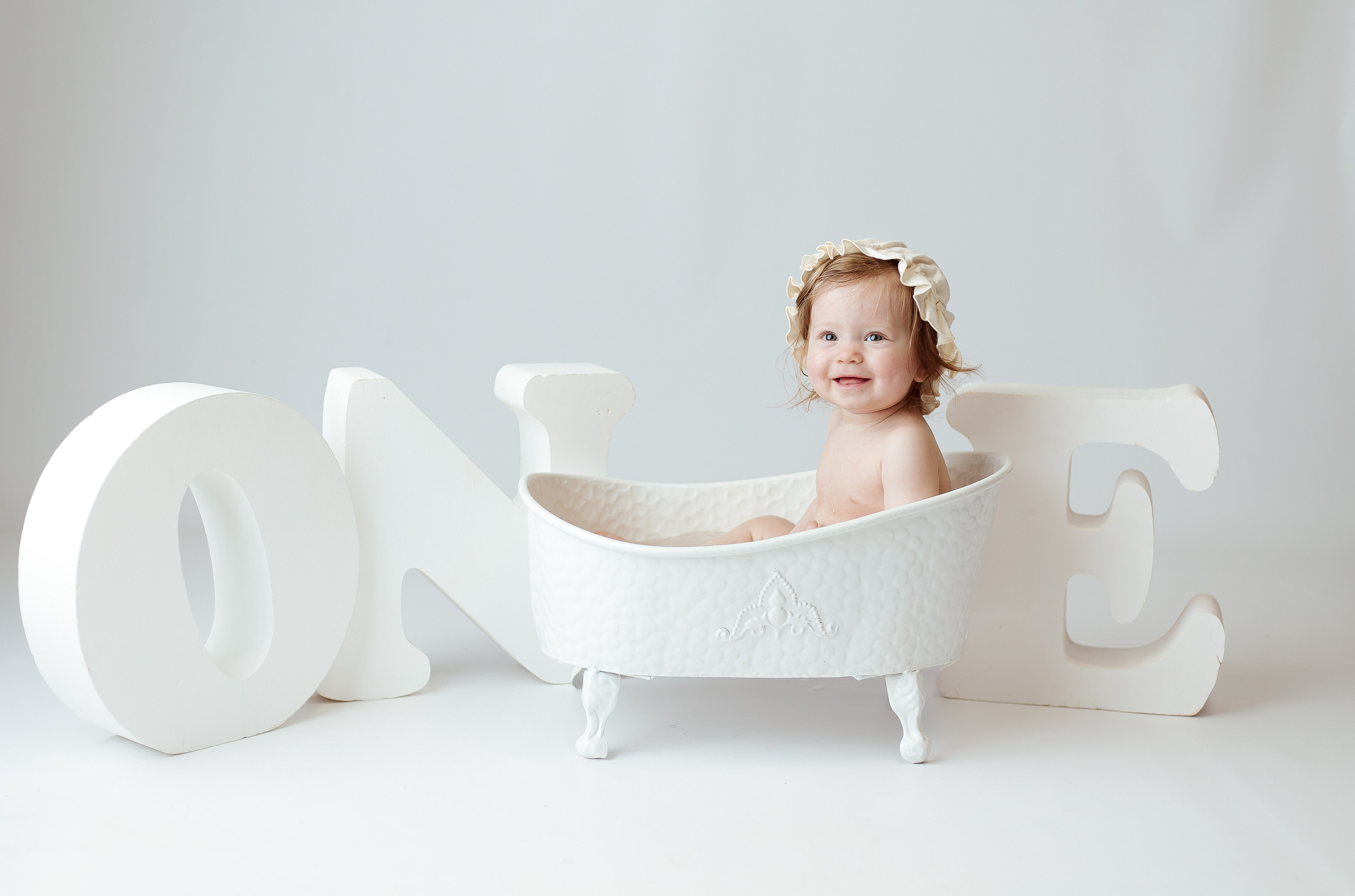 Ванночки. Фотограф беременности, новорожденных Москва. годики под ключ