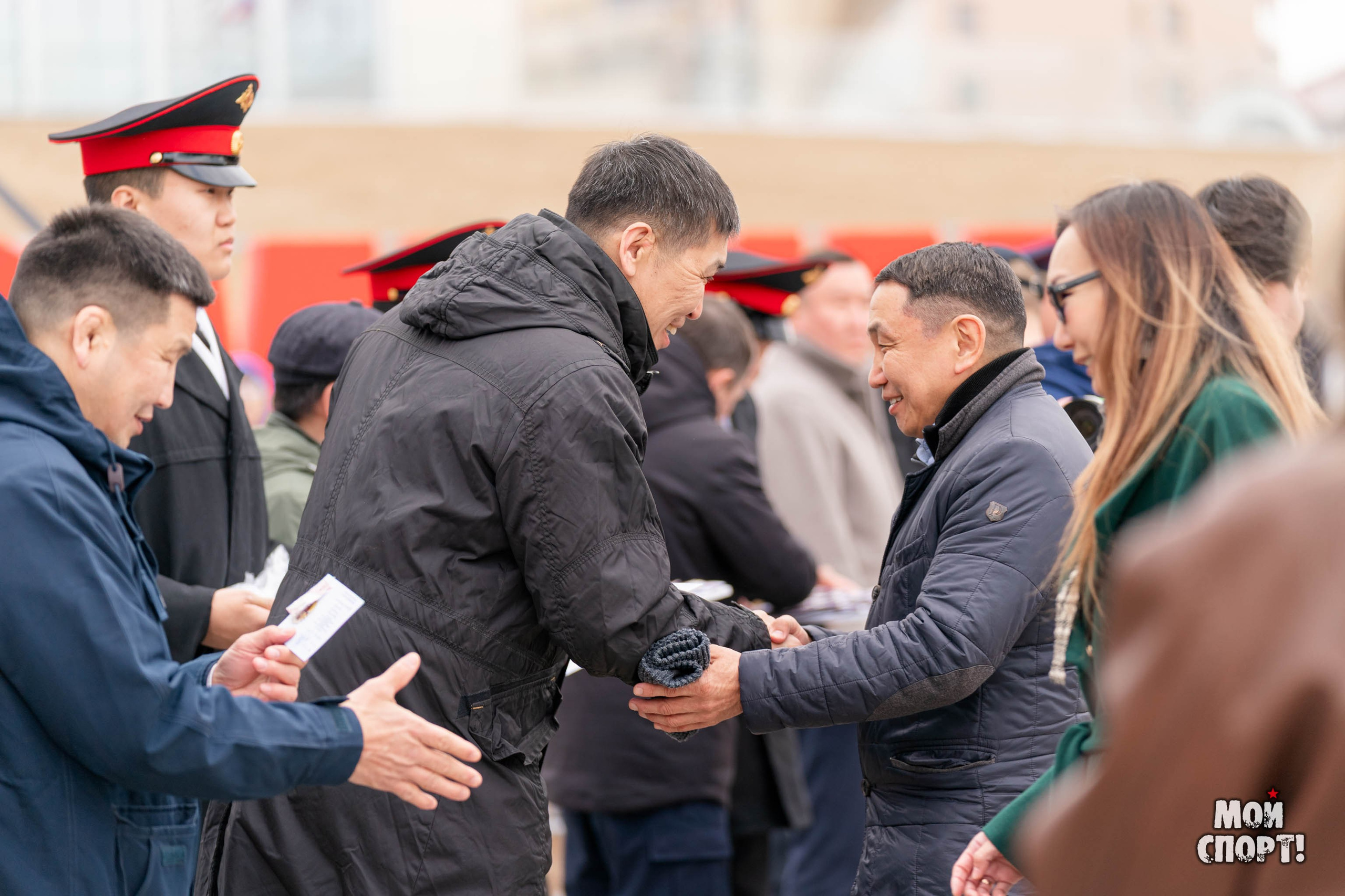 Торжественная церемония вручения знаков отличия ВФСК «ГТО» в День Республики Саха (Якутия). Студия «Мой Спорт!» — все о спорте в Якутии