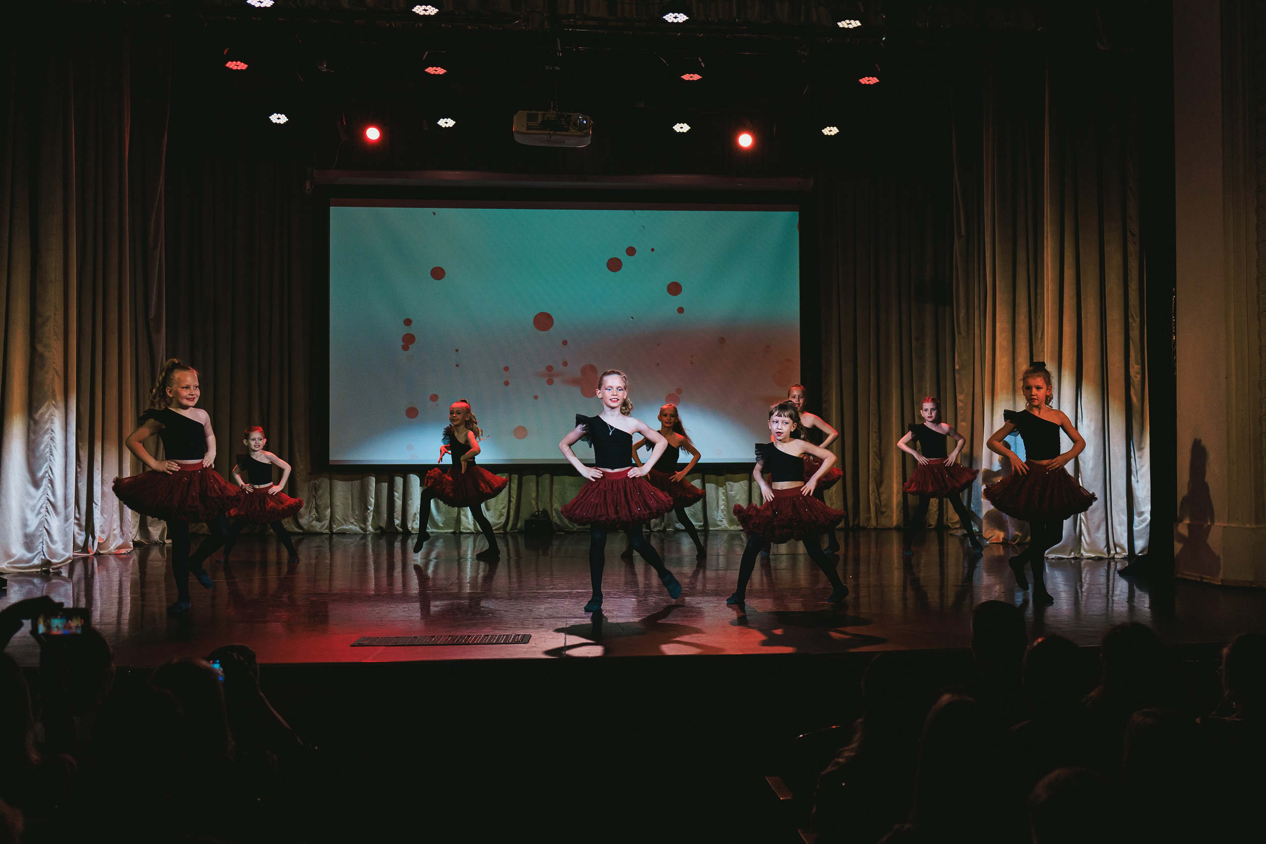 Отчётный концерт Riviera Dance. Май 2025. Фотограф — Новосибирск