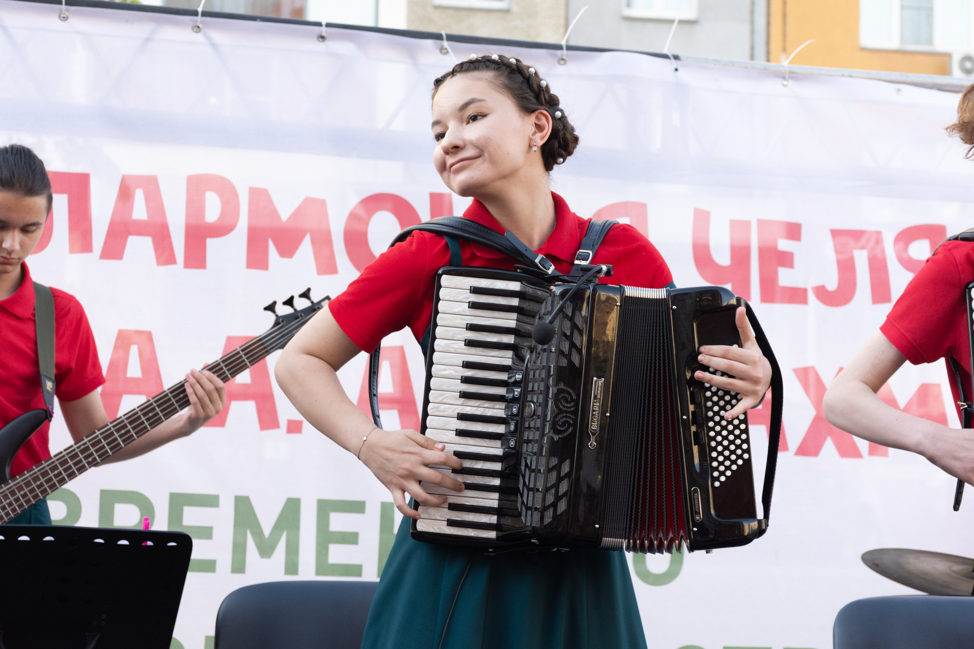 Фестиваль современного исполнительского искусства (Сквер Академ Риверсайд). Фотограф Максим Буряк