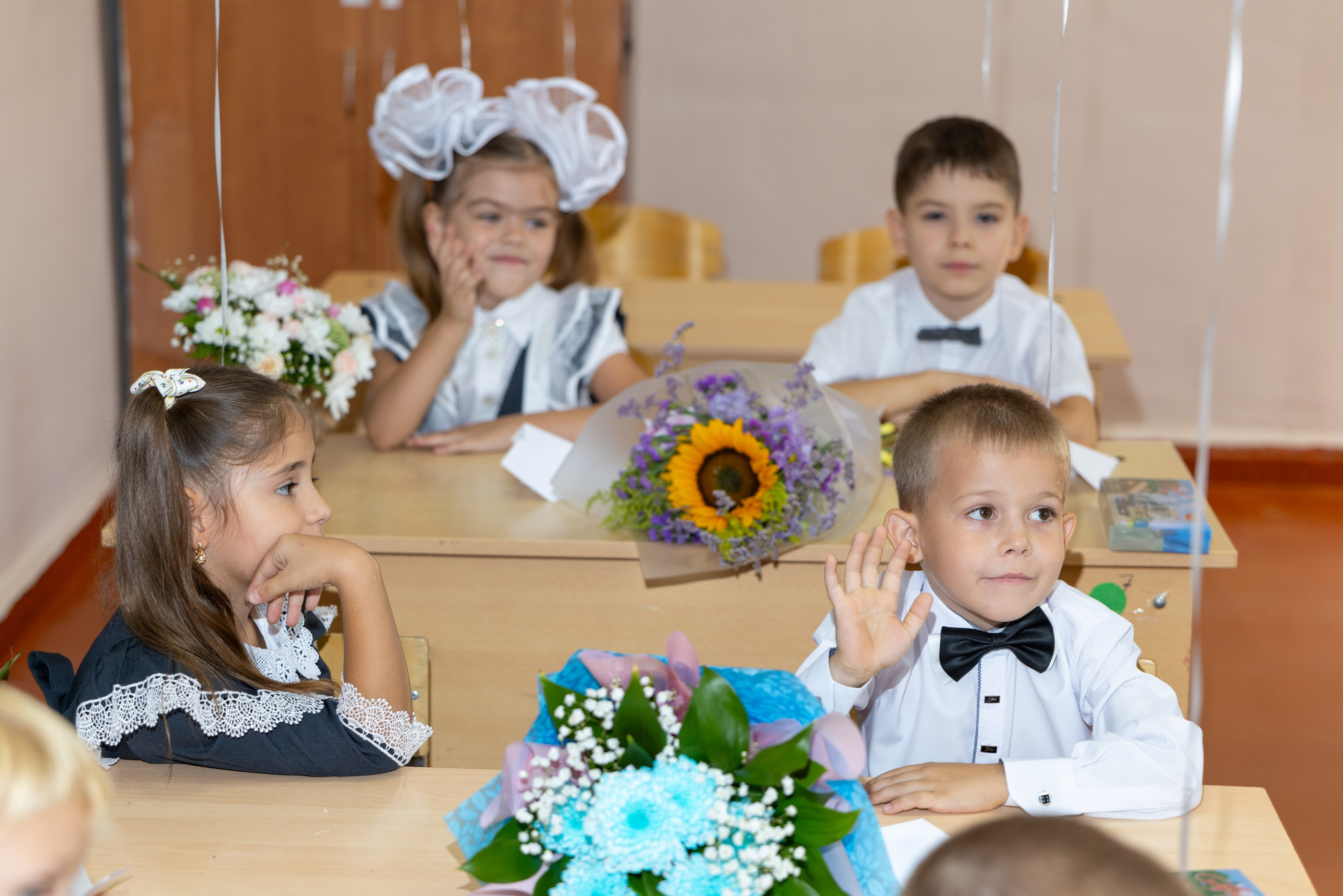 1 сентября. Когда не пустили на линейку. Фотограф Олег Сотник