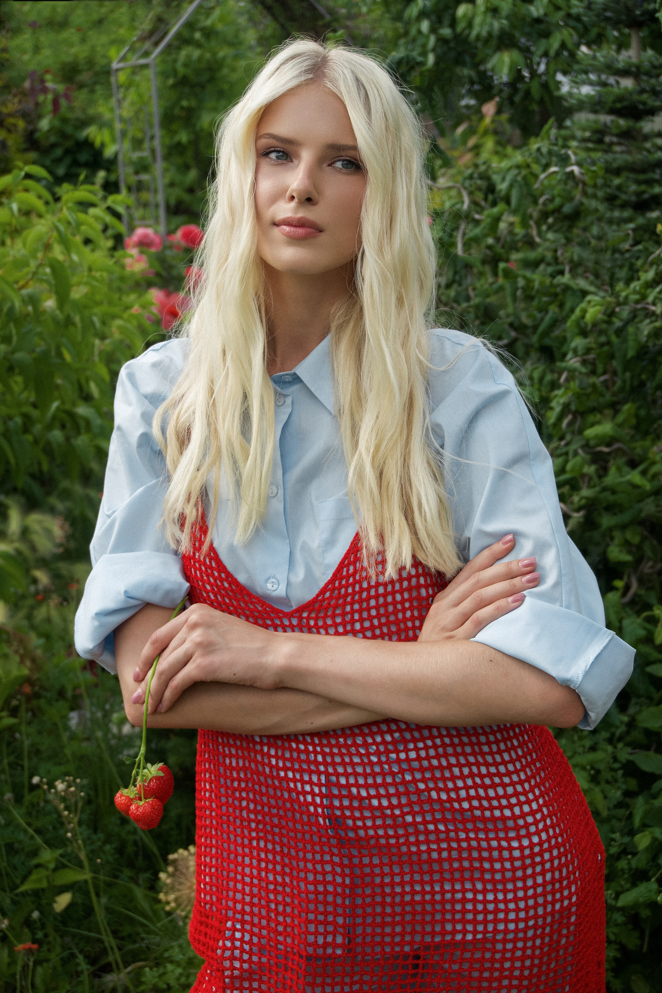 Лера, съемка в саду. Фотограф в Минске Света Григорьева