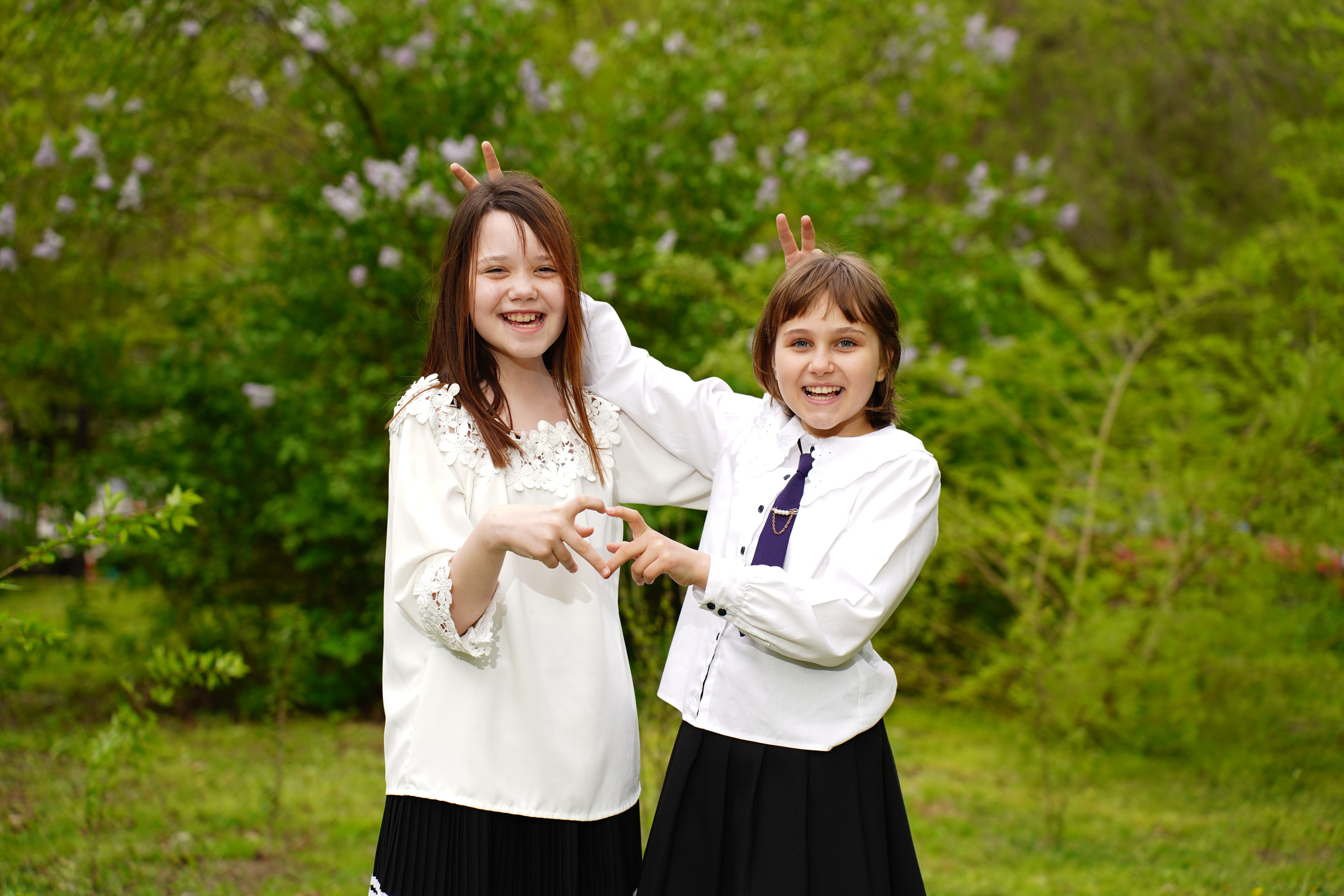 Фото с другом. MEMENTO.Выпускные альбомы, школьные, юбилейные и другие книги. Ростов-на-Дону