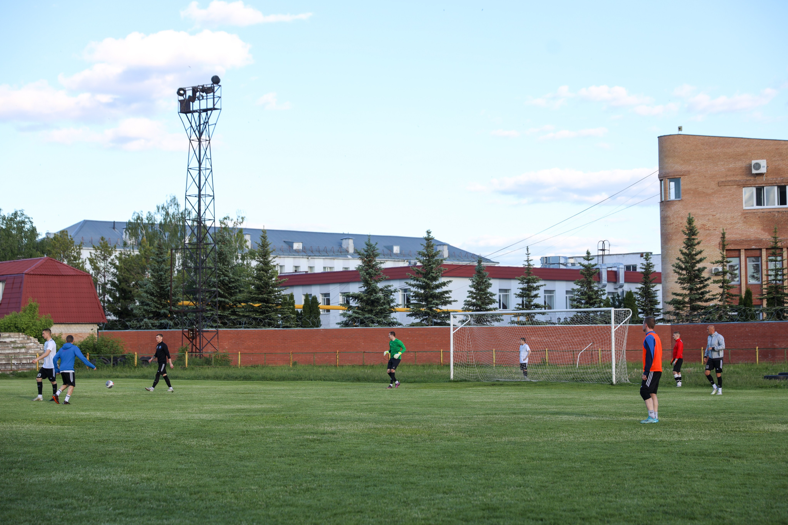 Чайка — Торпедо. Взрослое первенство города по футболу. Спортивный фотограф в Самаре