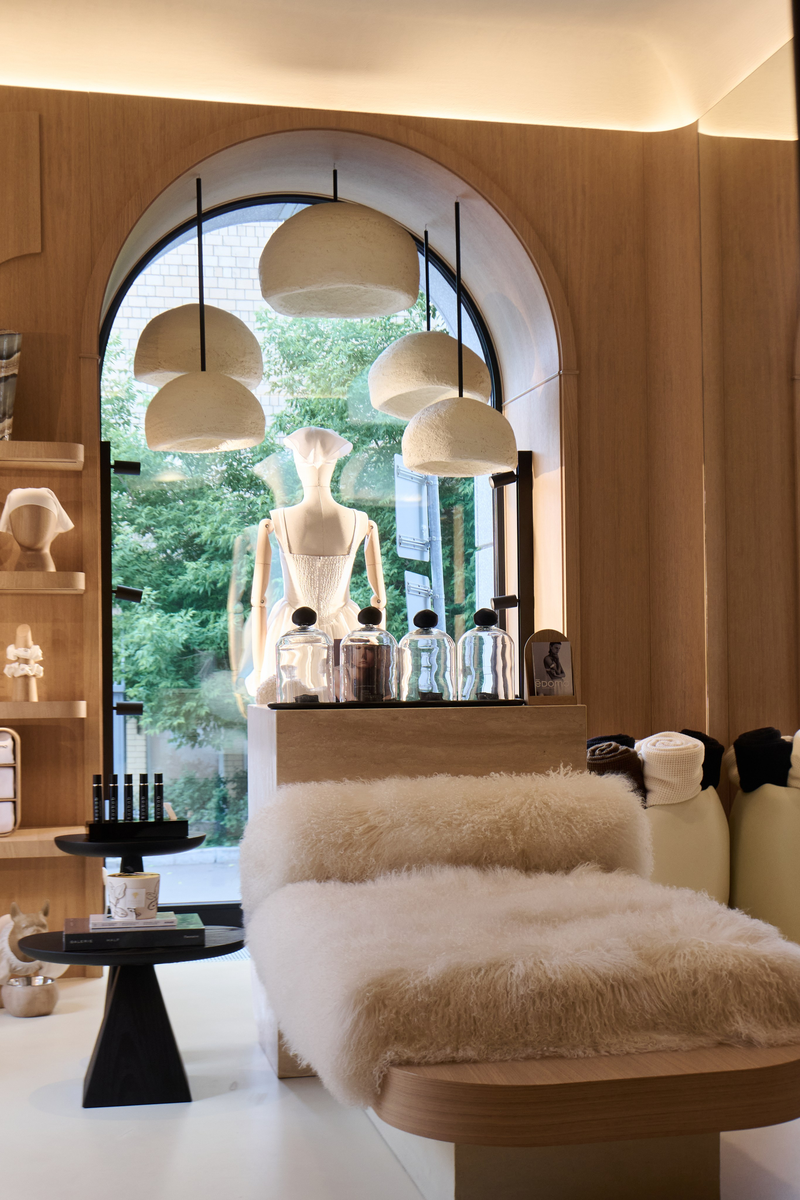 Showroom. Московский фотограф WHRMZD