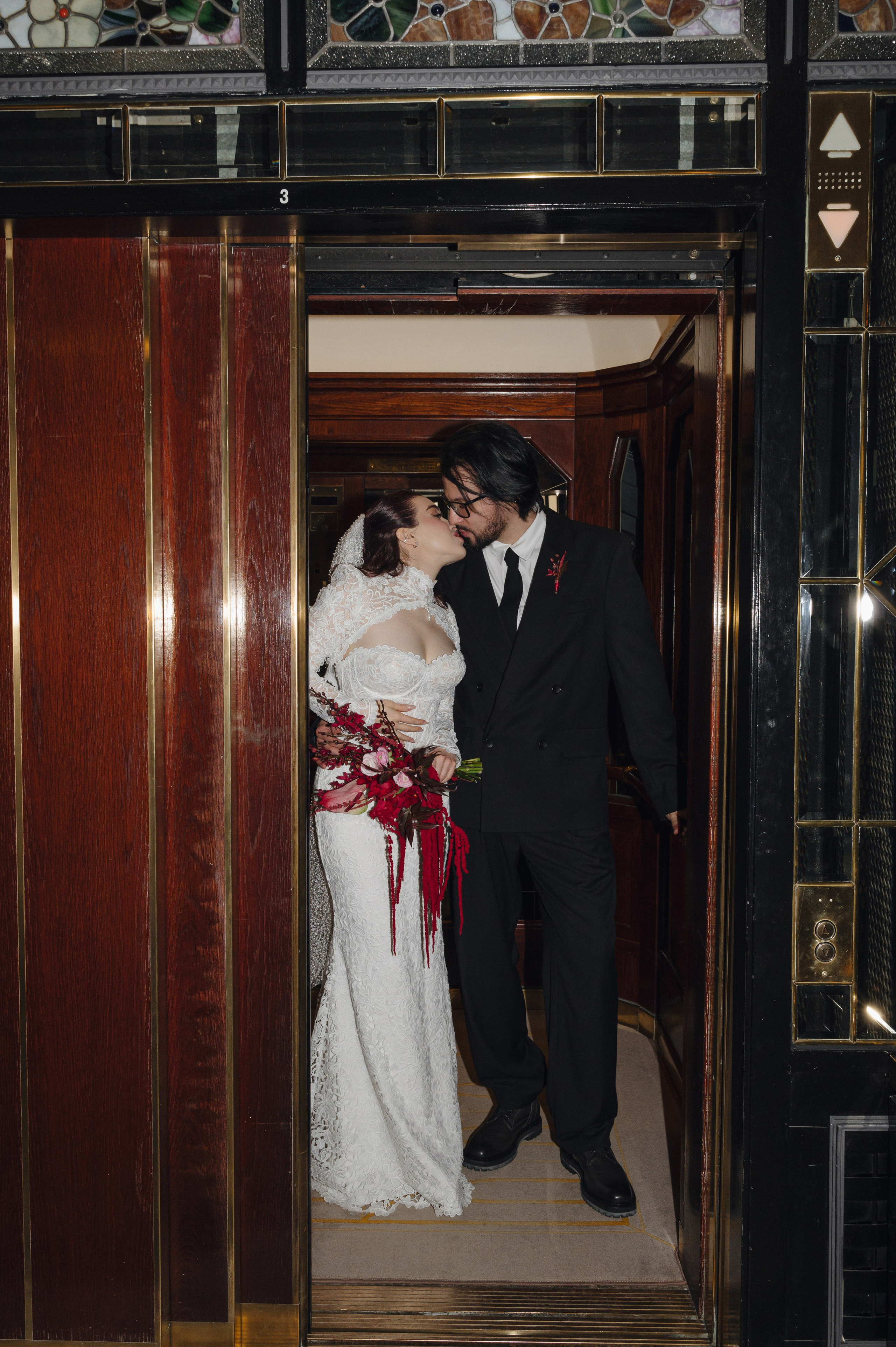 Денис и Анастасия. Метрополь и Особняк Спиридонова. Свадебный фотограф Москва и Санкт-Петербург. Анастасия Чудина