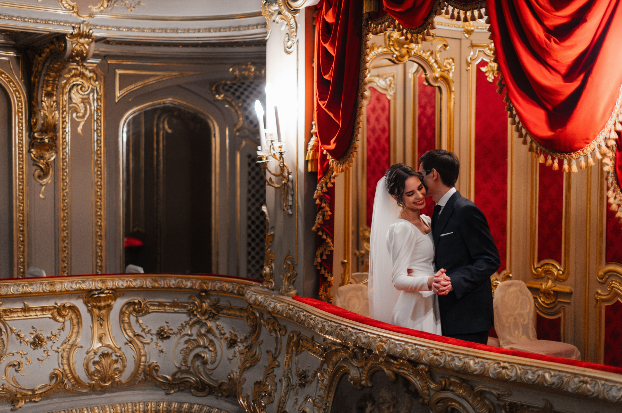 Свадебная фотосессия Артема и Саши в Санкт-Петербурге. Свадебный и индивидуальный фотограф Никита Роут | Москва