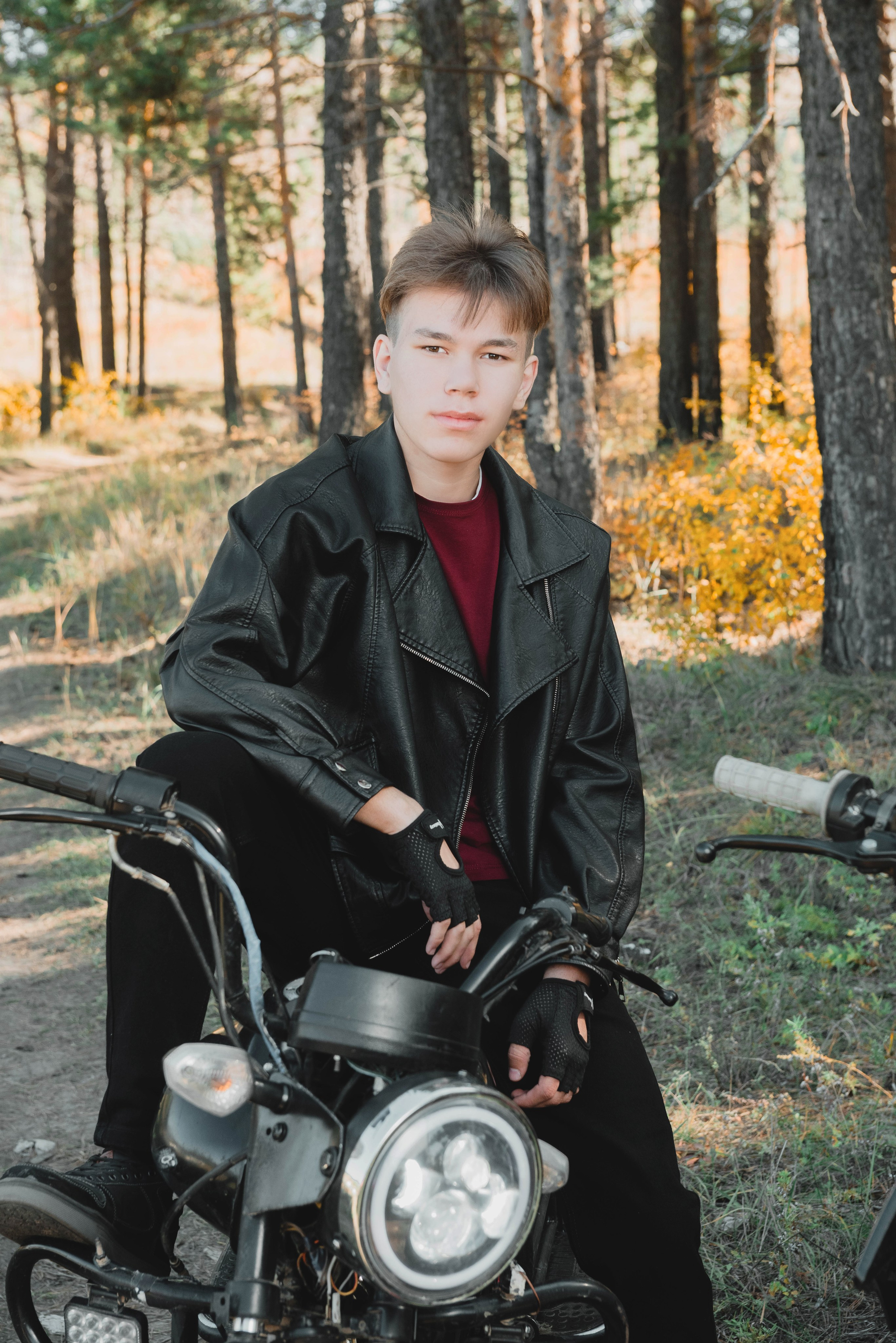 Выпускной фотоальбом для средней школы. Фотограф Эллина Дар г. Улан-Удэ