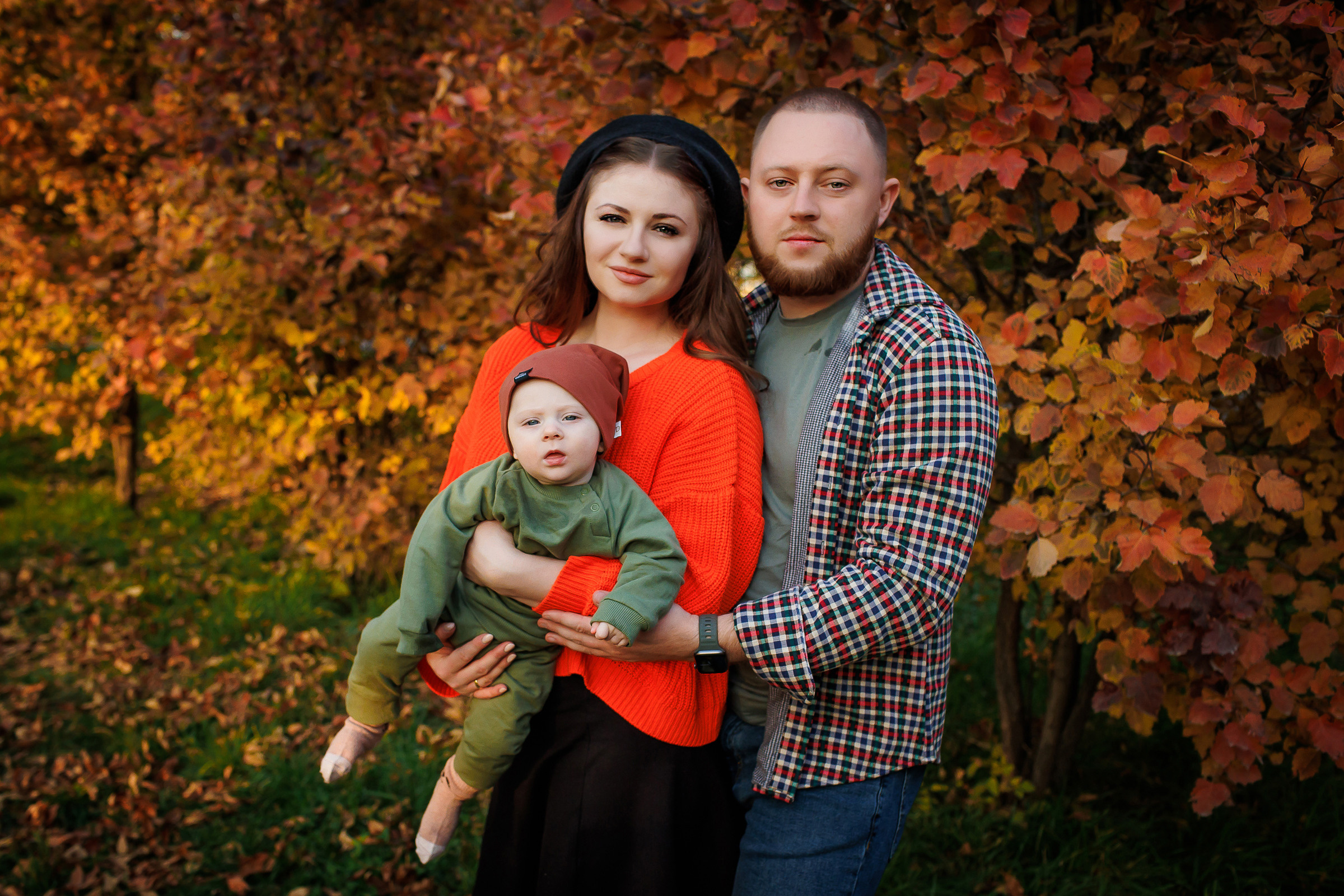 Осенняя семейная фотосессия в парке Алматы. Свадебный и семейный фотограф Алматы Владимир Акуленко