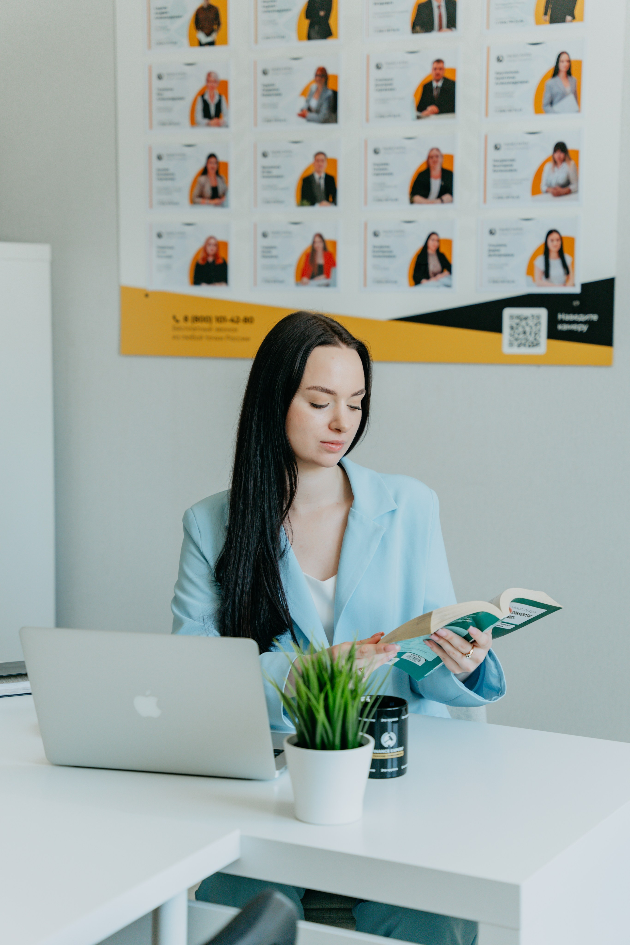 Юристы. Контент