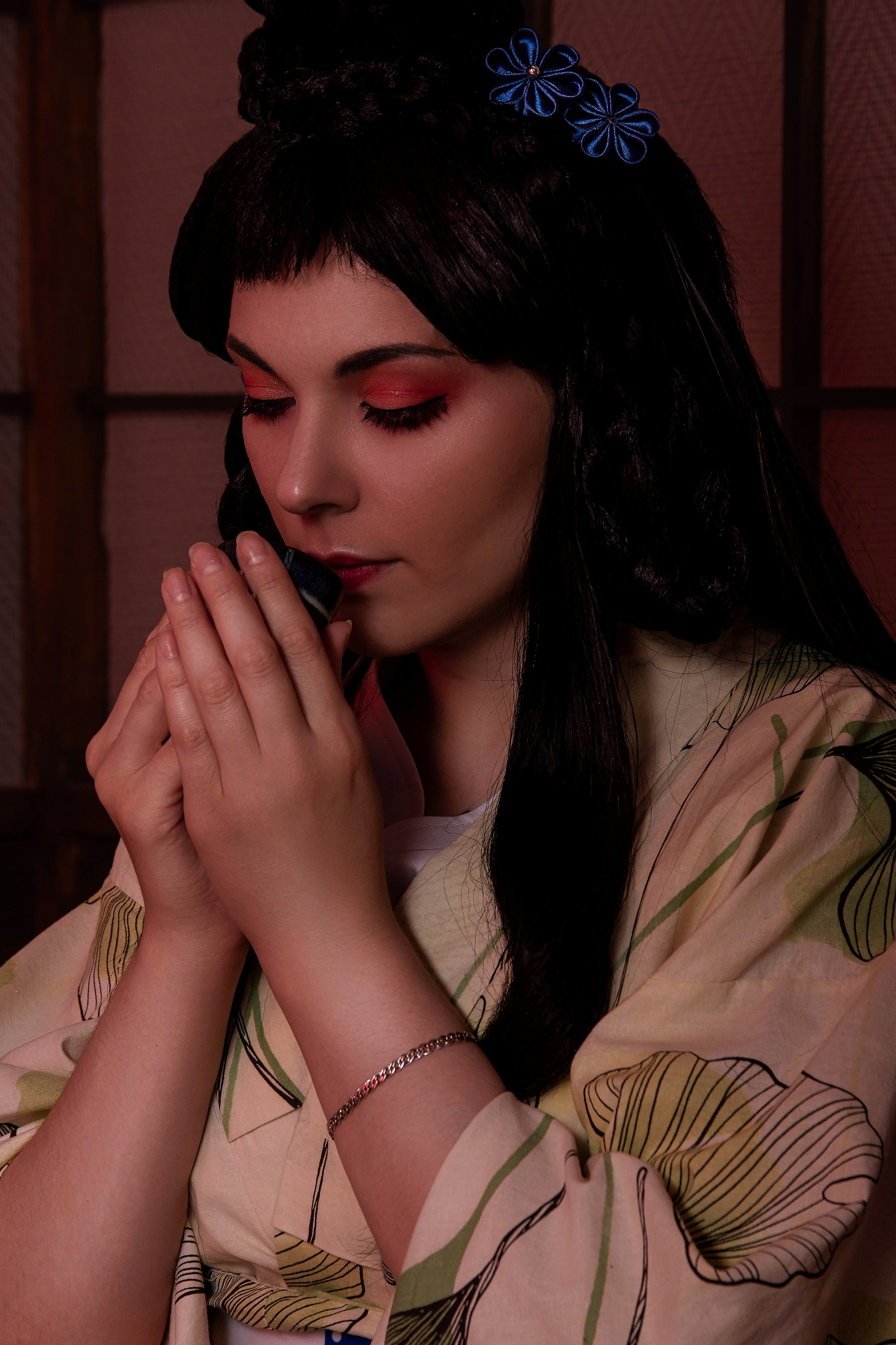 Ваши фотографии. Интерьерная фотостудия Background в Омске