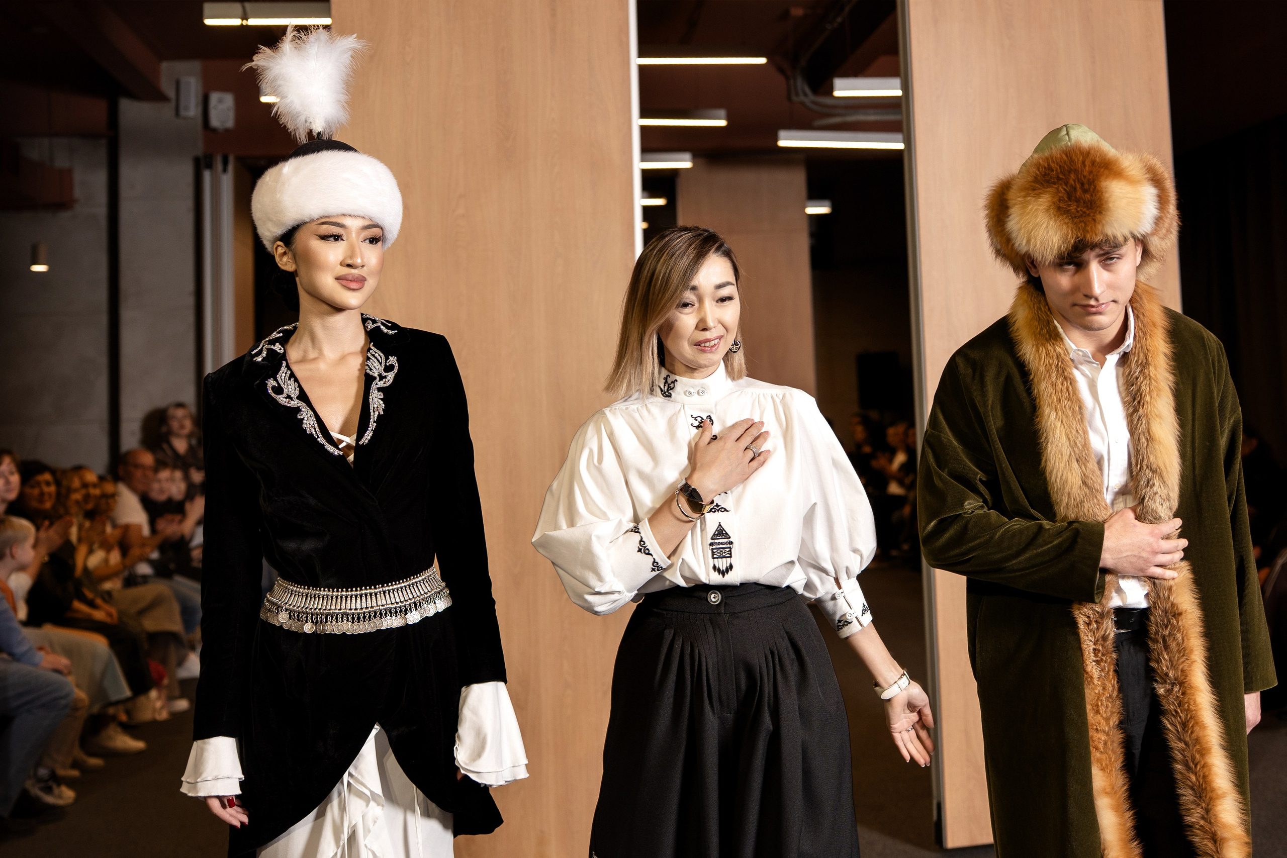 Brand Gulnur Atelier. Сайт Алматинского НЮ АРТ, будуар и фэшн фотографа Дениса Карпенко