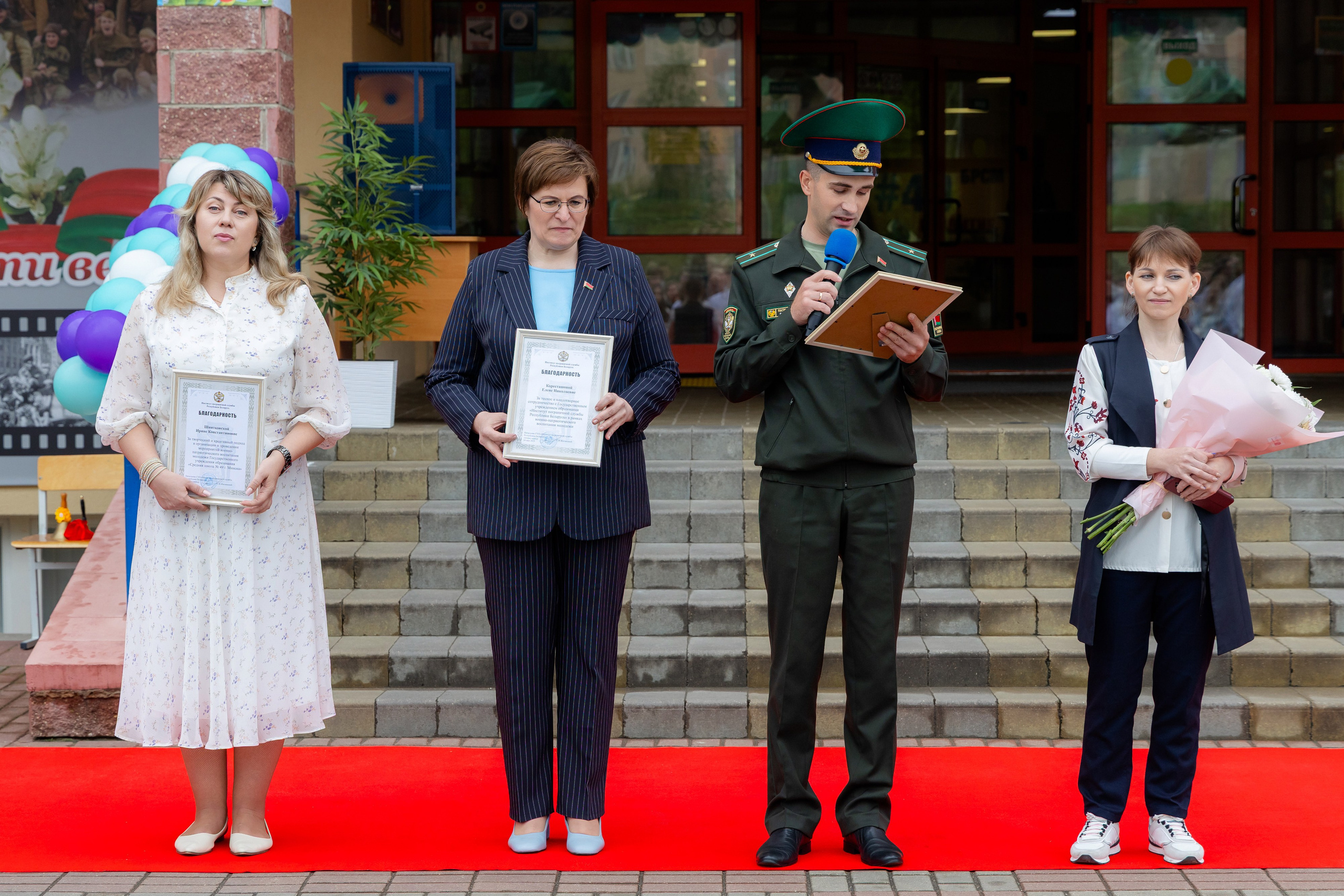 Последний звонок 2025 в Минске. Свадебный фотограф в Минске/Беларуси Сергей Спиридонов
