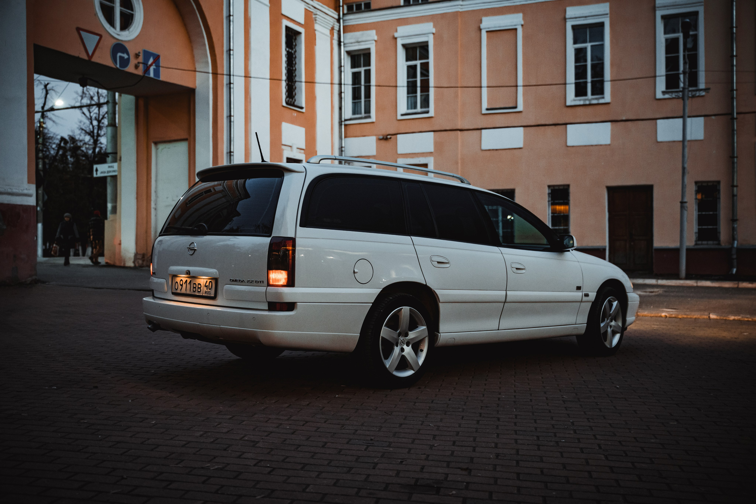 Opel Omega B. Vlad Trykov