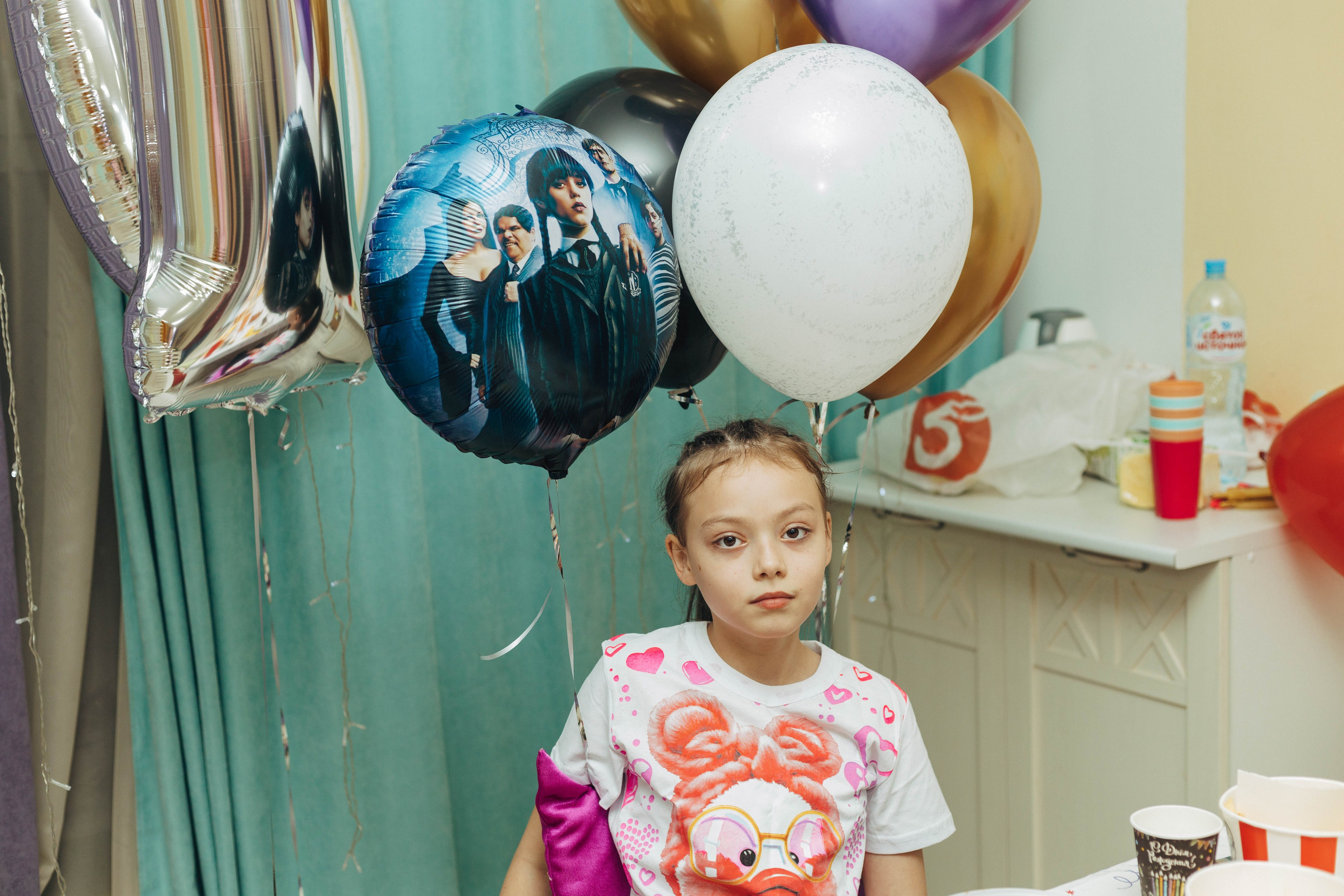 В стиле Уэнздей. Я Аракчеева Менслу — семейный и свадебный фотограф в Астрахани