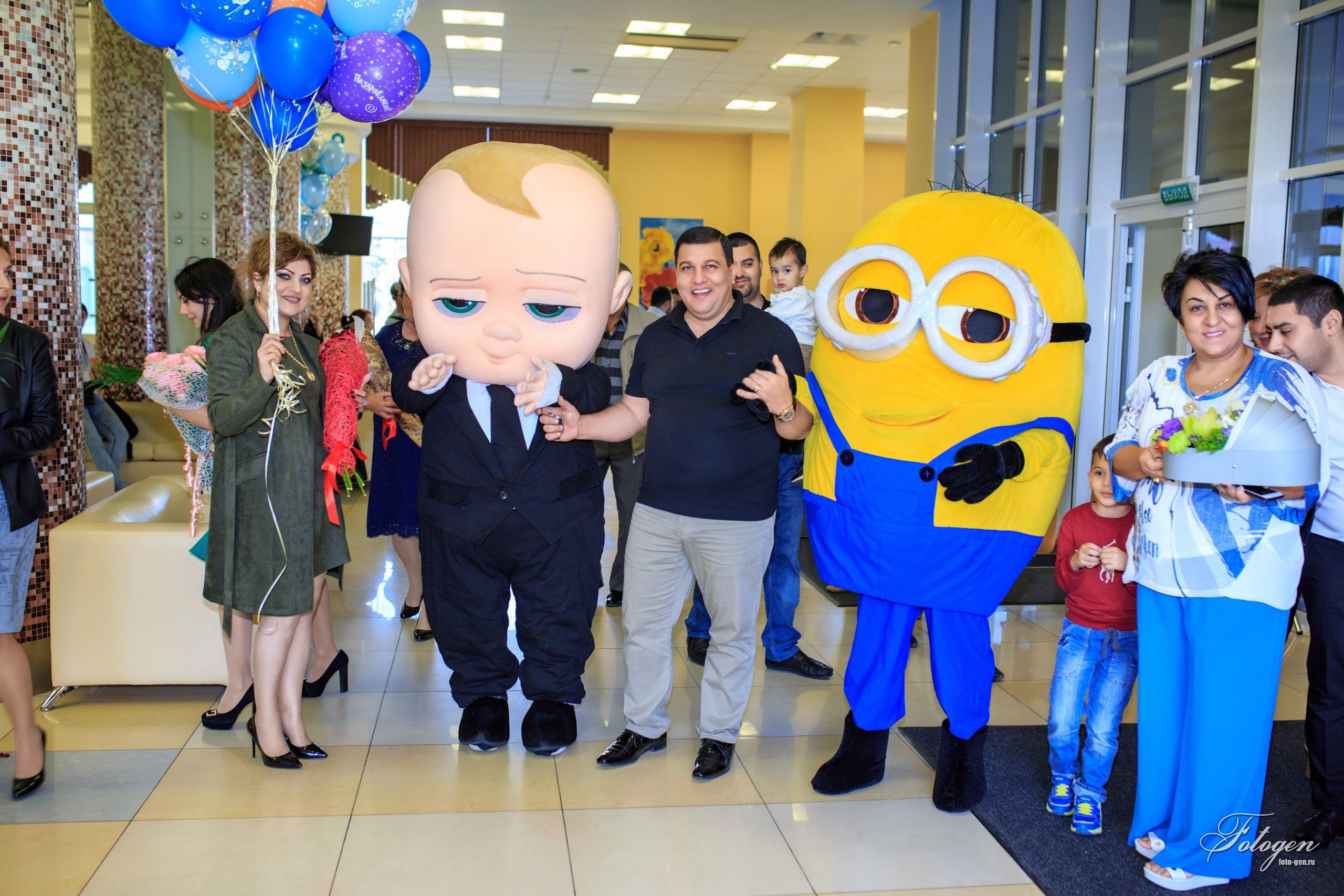 Фотосессия выписки из роддома в Краснодаре | Портфолио Fotogen. Интерьерная фотостудия FOTOGEN г. Краснодар