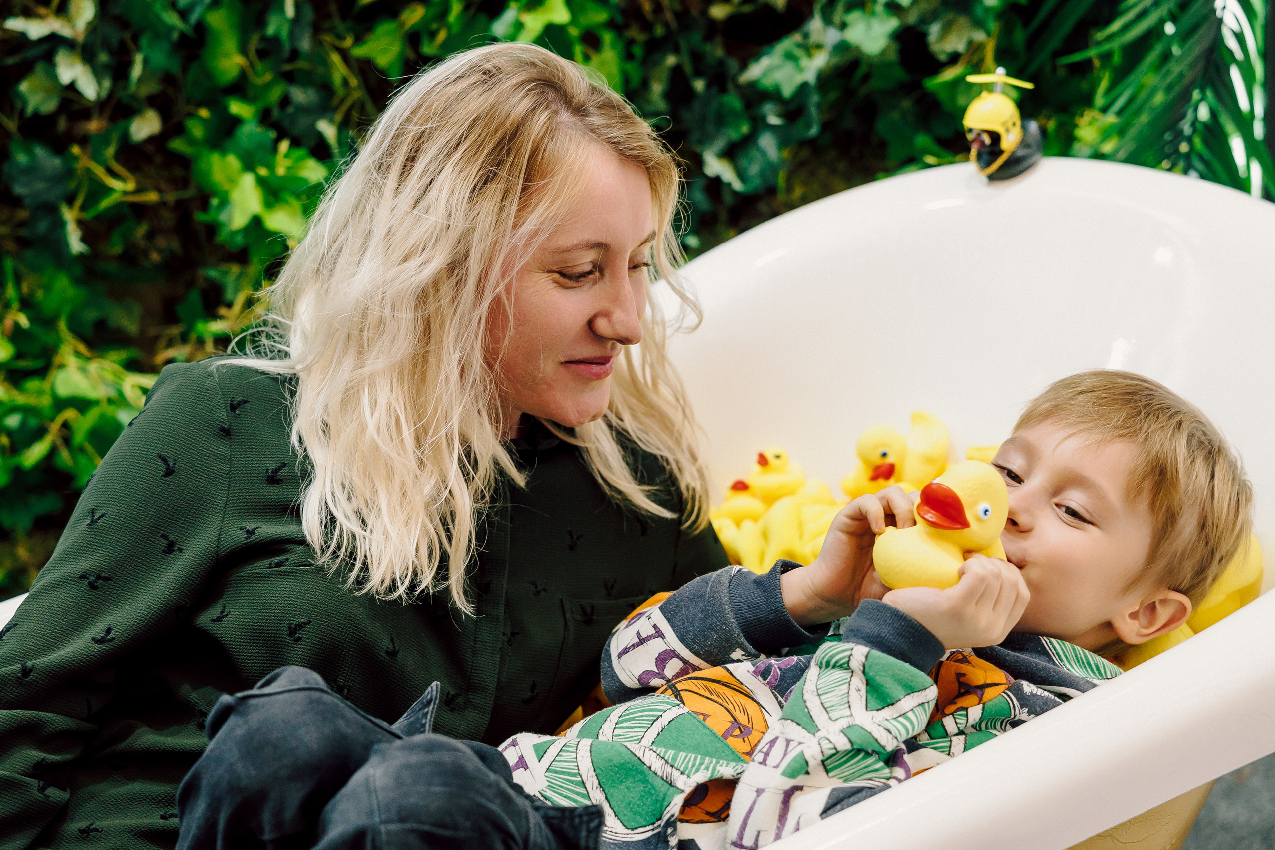 СКБ Контур — Форум будущего — Стенд. Лёшка Варзегов — фотограф