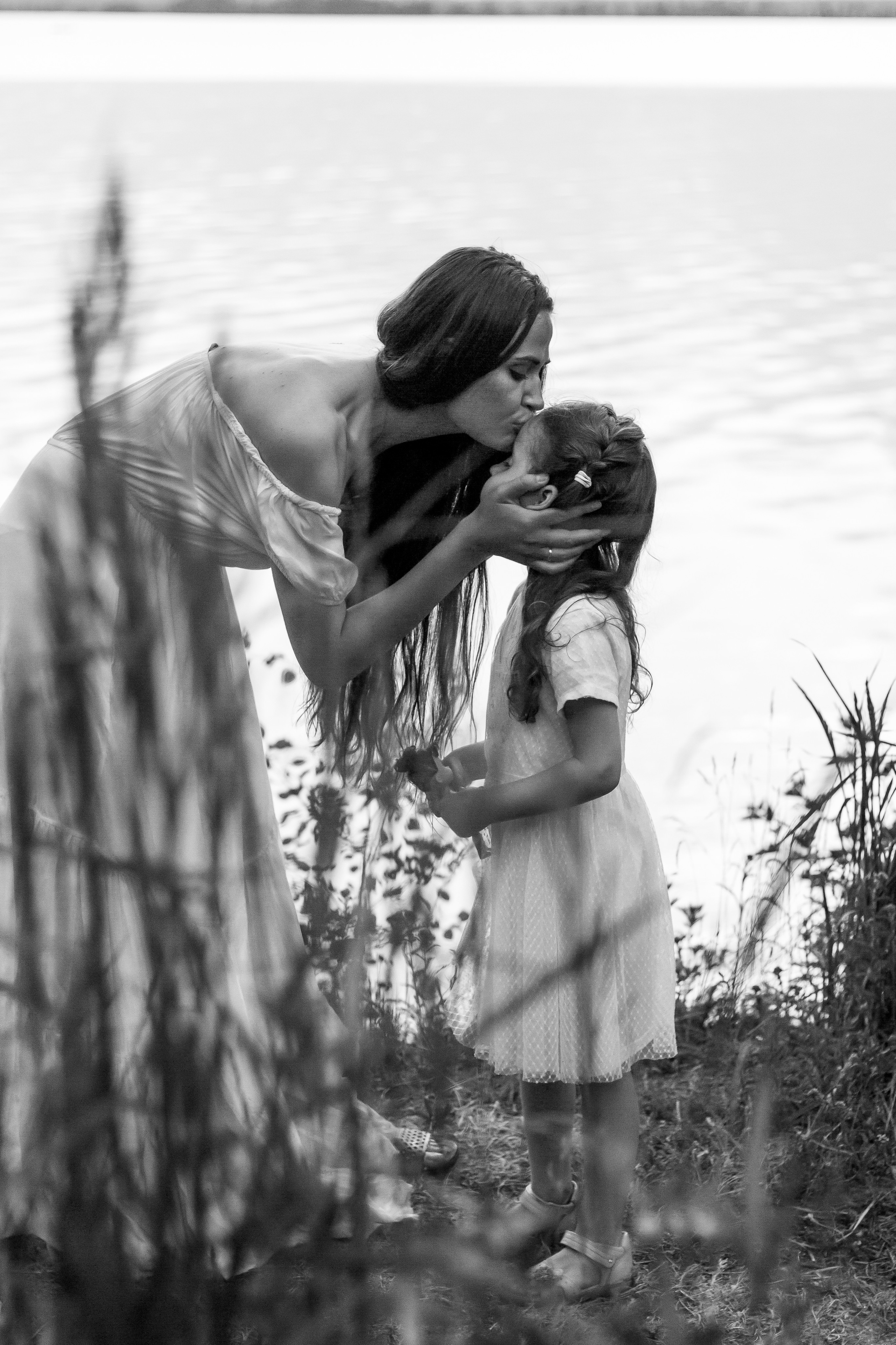 Нежные эмоции мамы и дочки