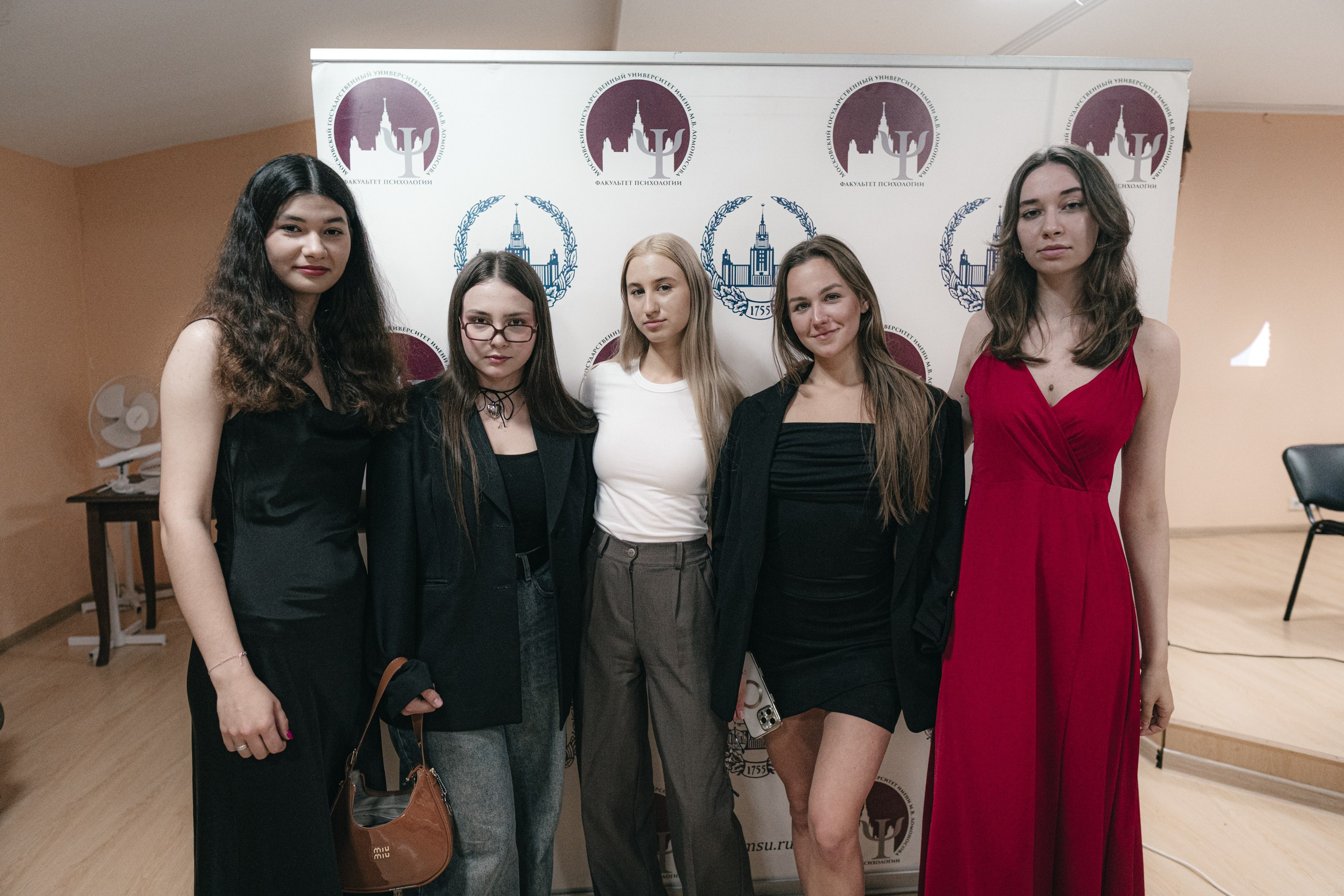 Летняя психологическая школа МГУ 2025. Саватейкин Ярослав | Портретный фотограф в Москве