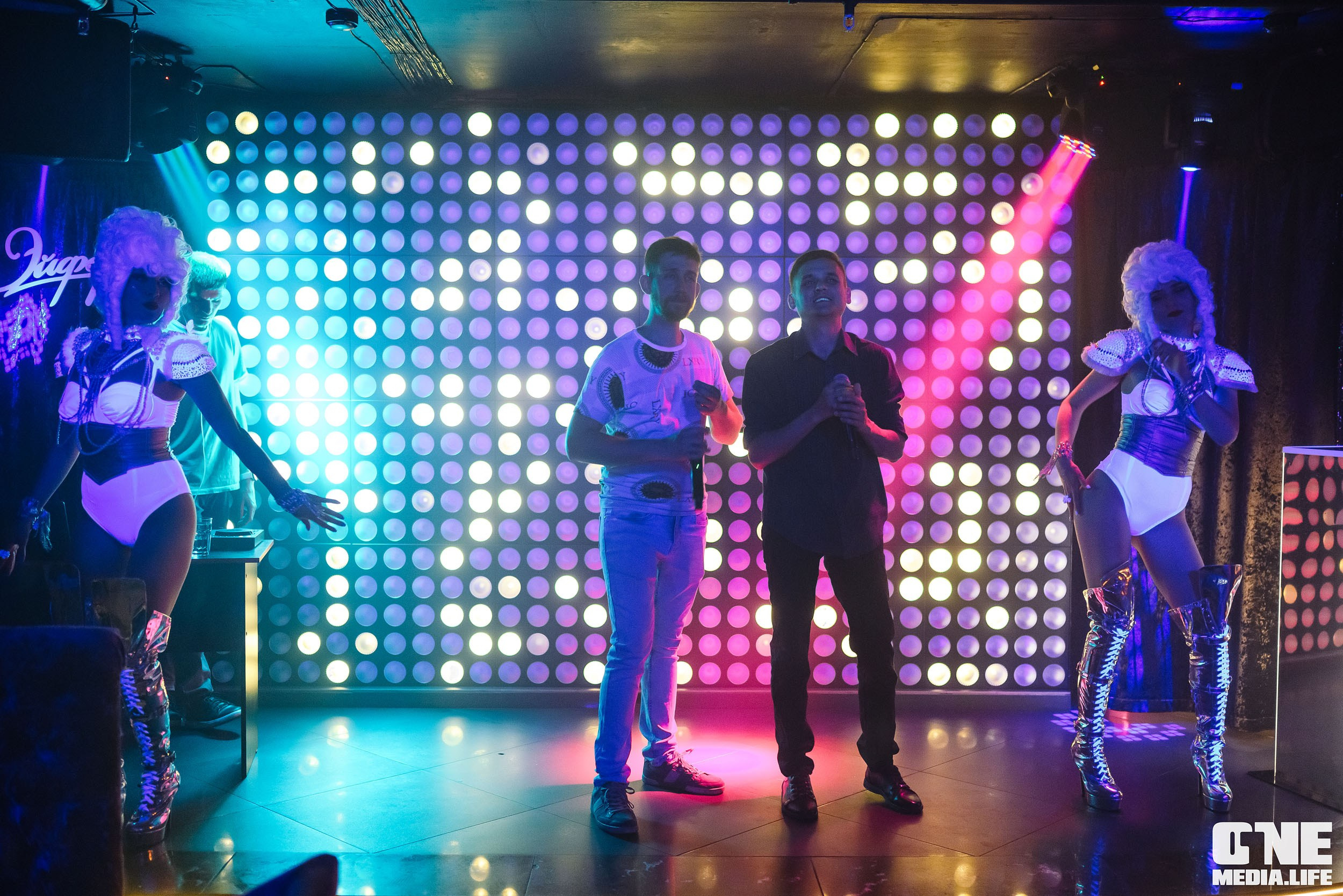 Фоторепортаж из караоке-клуба Эйфория. One Media Life: фоторепортажи, фотоотчеты с мероприятий и заведений