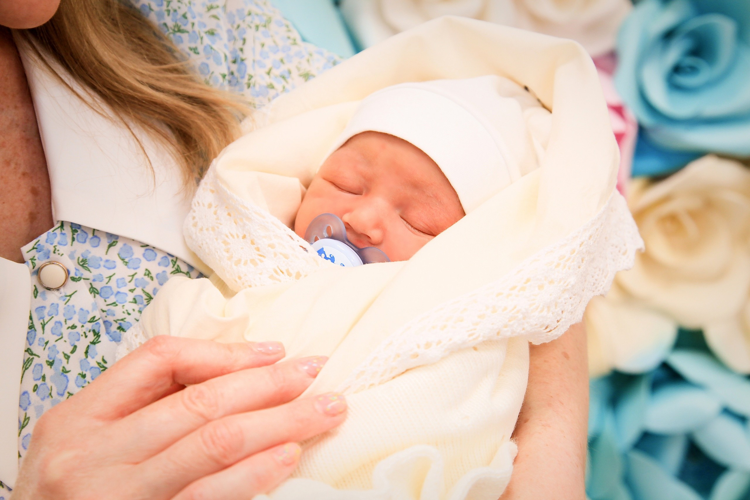 Фотограф на выписку из роддома Москва Лапино. Фотограф Москва Одинцово Кубинка Краснознаменск Лапино
