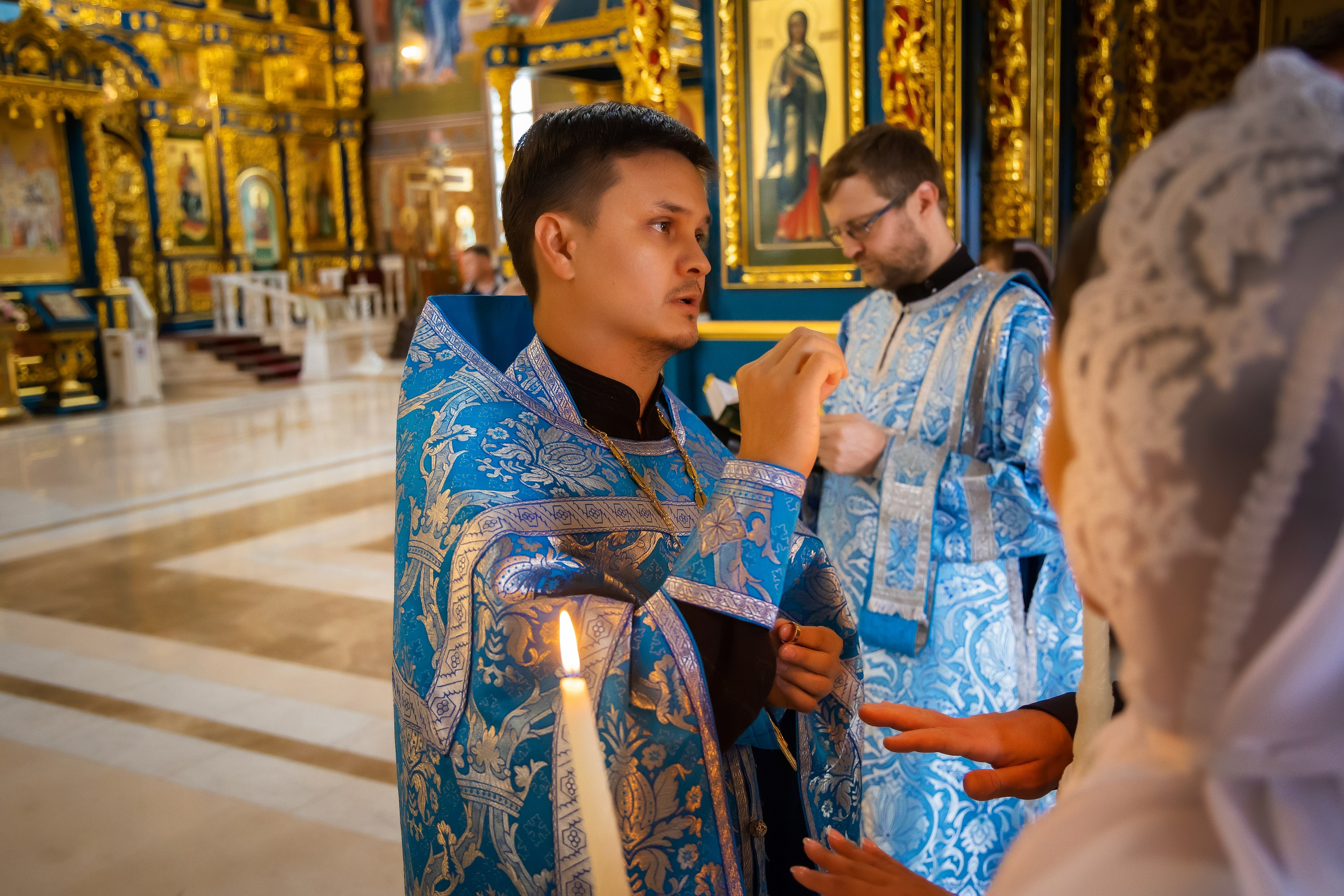 В Храме. Семейный и Свадебный фотограф в Астане Александр Астапов