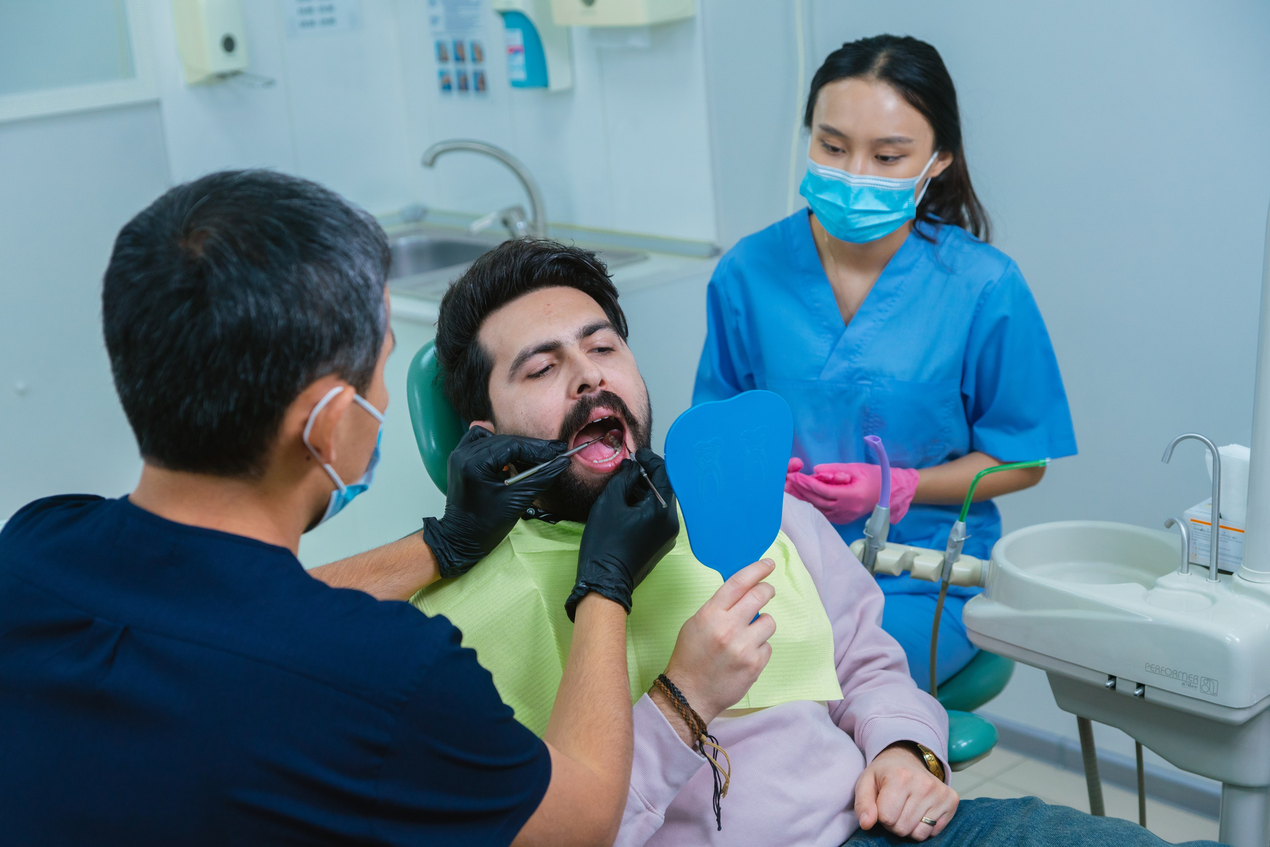 Стоматологическая клиника. Профессиональная съемка в Алматы