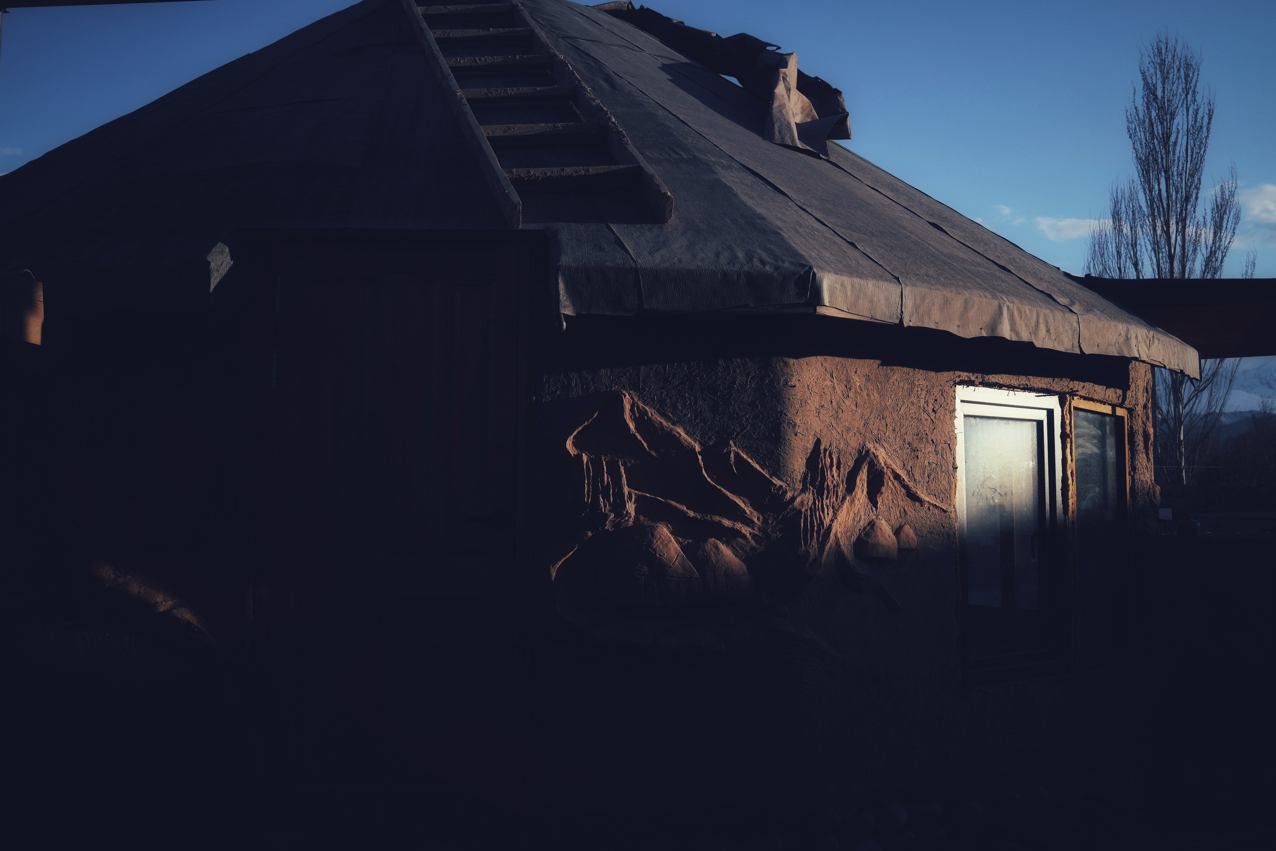 Around Issyk-Kul / Spring, Summer, Fall, Winter… and Spring. POLINA MÔMOT