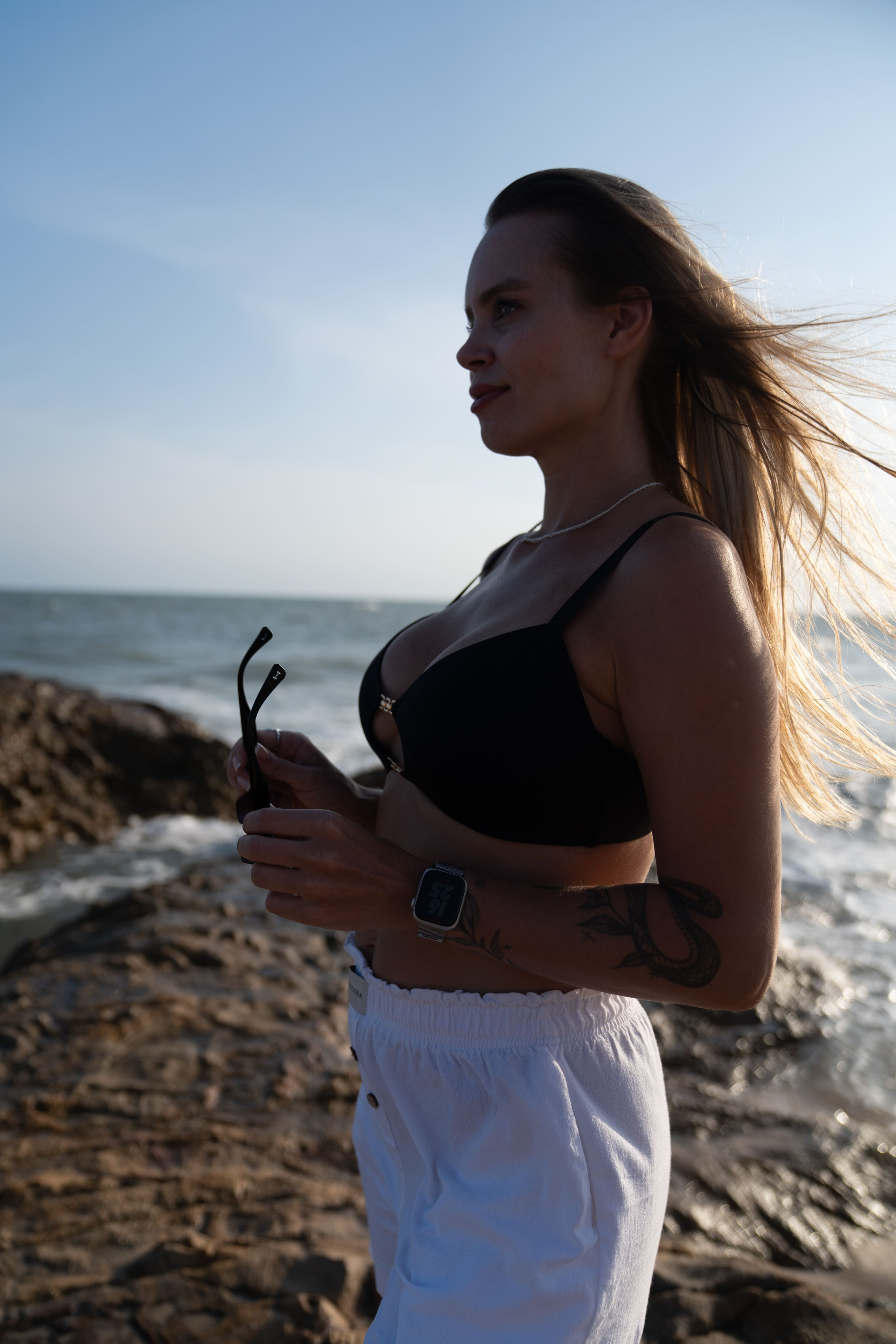 Женский портрет на центральном пляже Муйне. Фотограф Владимир Карташов | Фотосессия в Муйне, Фантьете, Вьетнаме