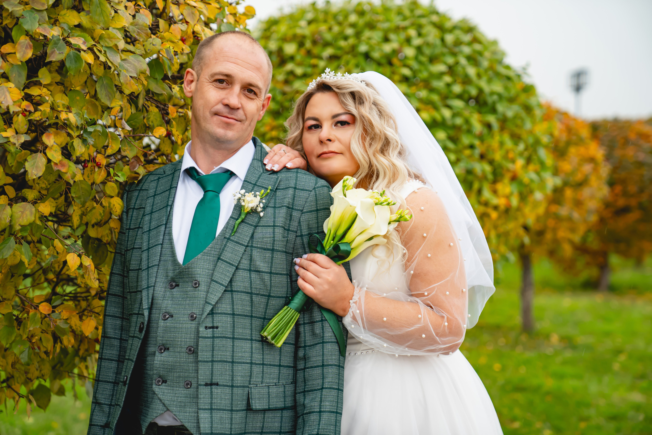 Осенняя Свадьба 2024. Занимаюсь профессиональной фотографией и живу рядом с Байкалом. Работаю в разных жанрах