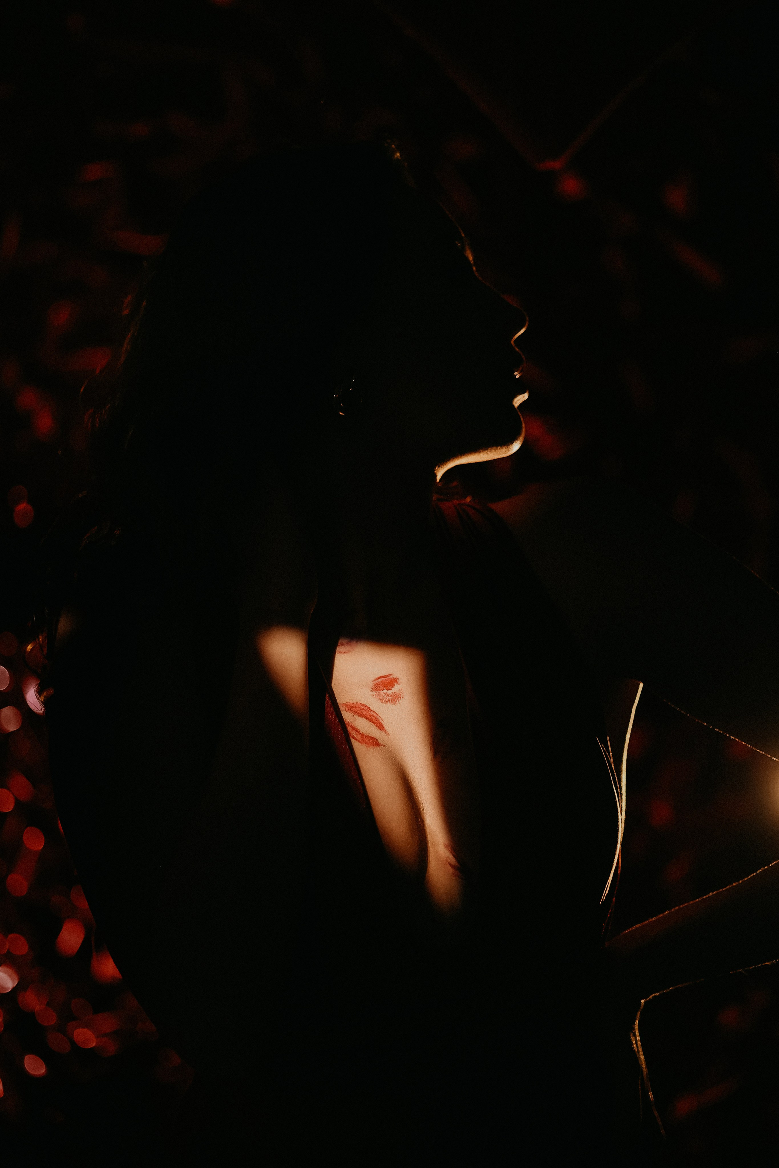 Фотосессия ко дню святого валентина Lady in red. Марина Соколова. Контентный и семейный фотограф г. Красноярск