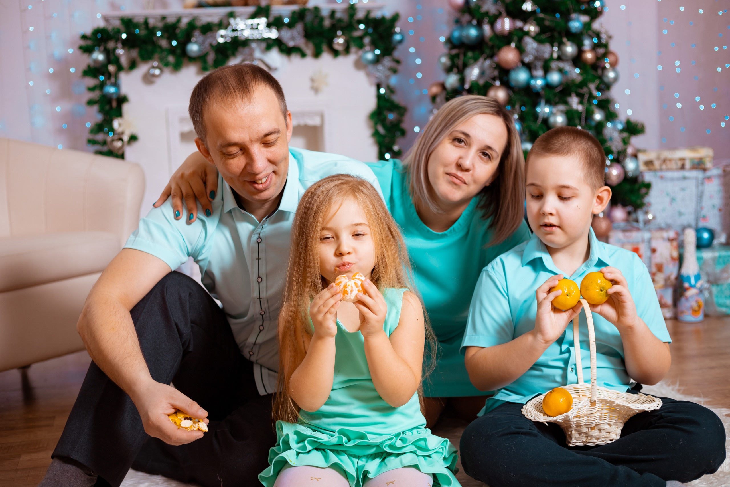 © Фотостудия "Олеся". Все права защищены. "Любое использование или копирование материалов или элементов дизайна сайта допускается только с разрешения правообладателя и со ссылкой на источник".