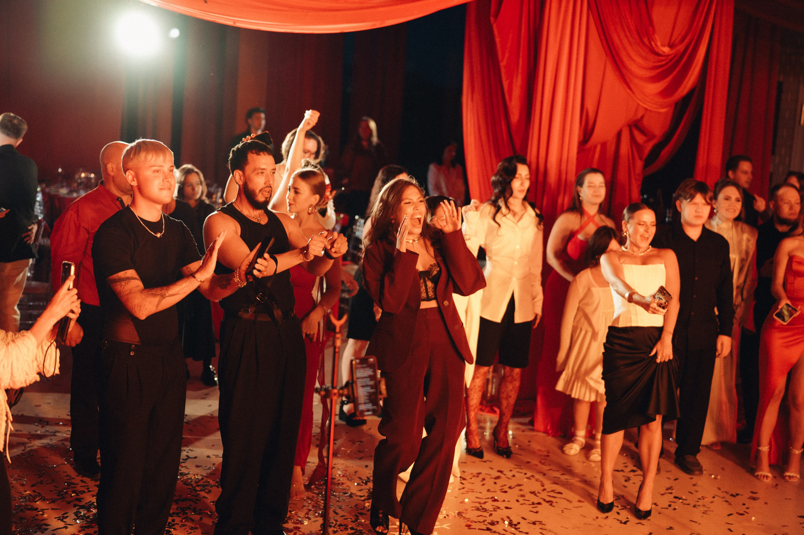 Анастасия и Карен. Репортажный и свадебный фотограф в Сургуте