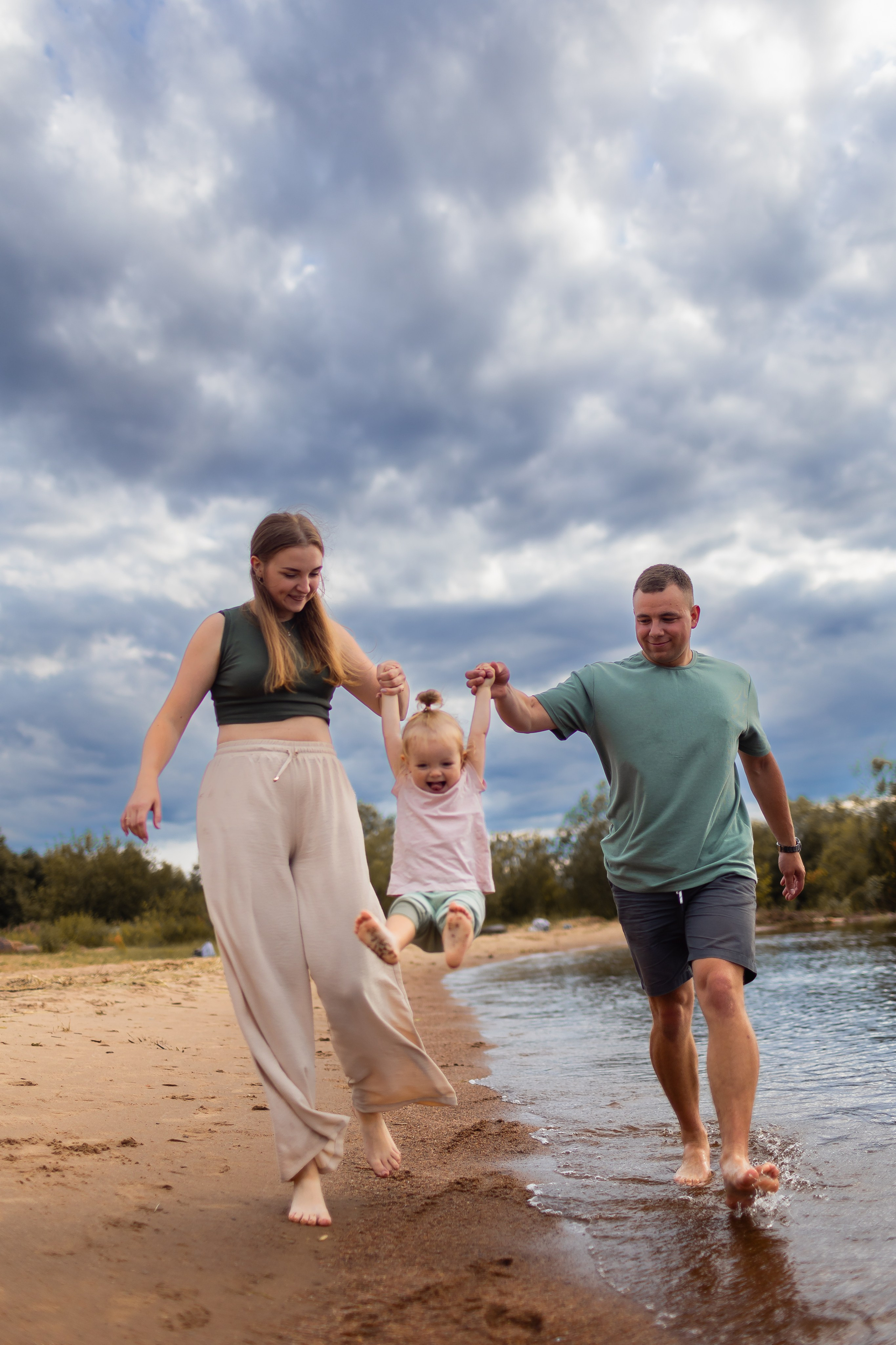 СЕМЕЙНАЯ / Гриша, Люда и Апполинария. Фотограф Лодейное Поле Екатерина Герасимова в Санкт-Петербурге и Лен. области