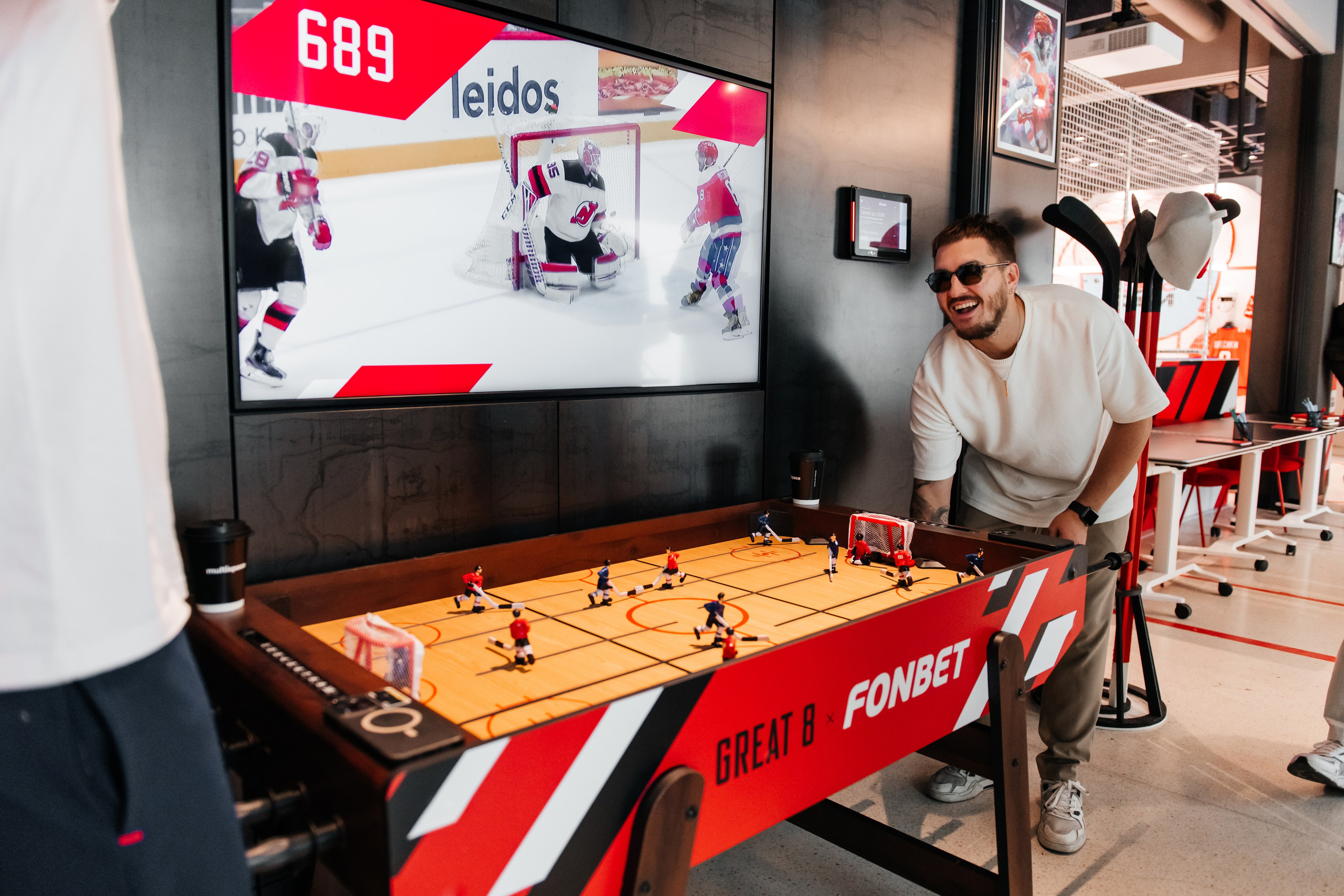 Открытие пространства ОfИС ОВИ х FONBET. ДИНА МИХНЕВА спортивный фотограф Москва