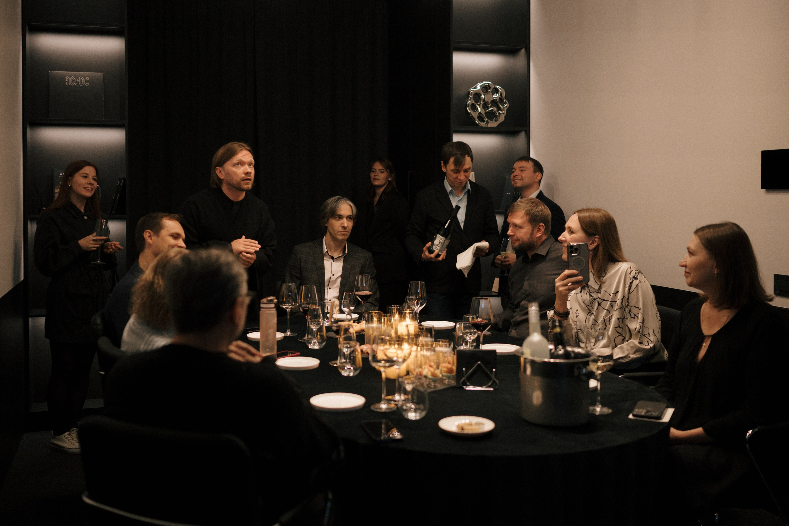 HI-TECH HOUSE. Свадебный и семейный фотограф Никита Корохов