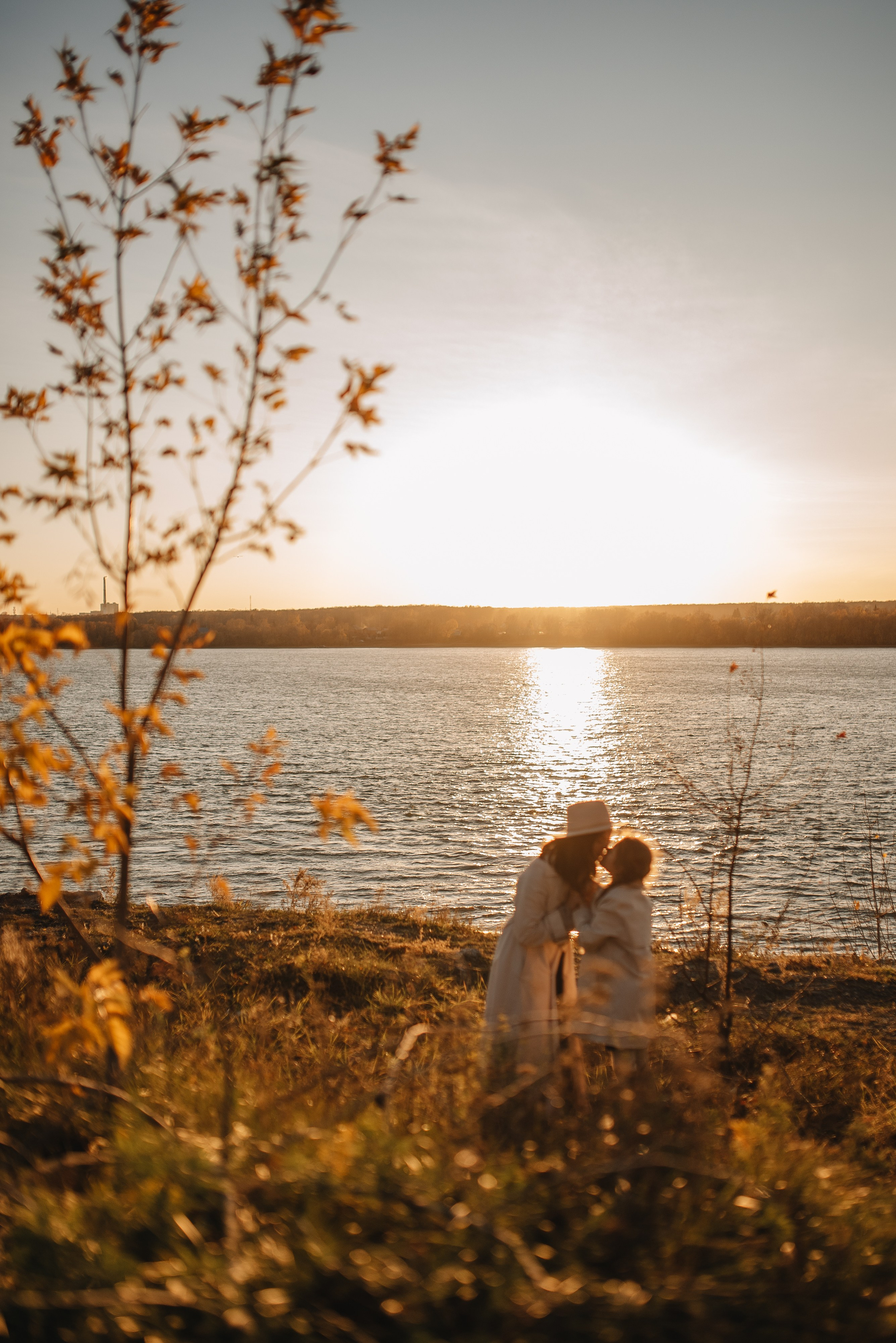Катя и Варя (маяк). Семейная фотосессия в Новосибирске от фотографа Ольги Коваль