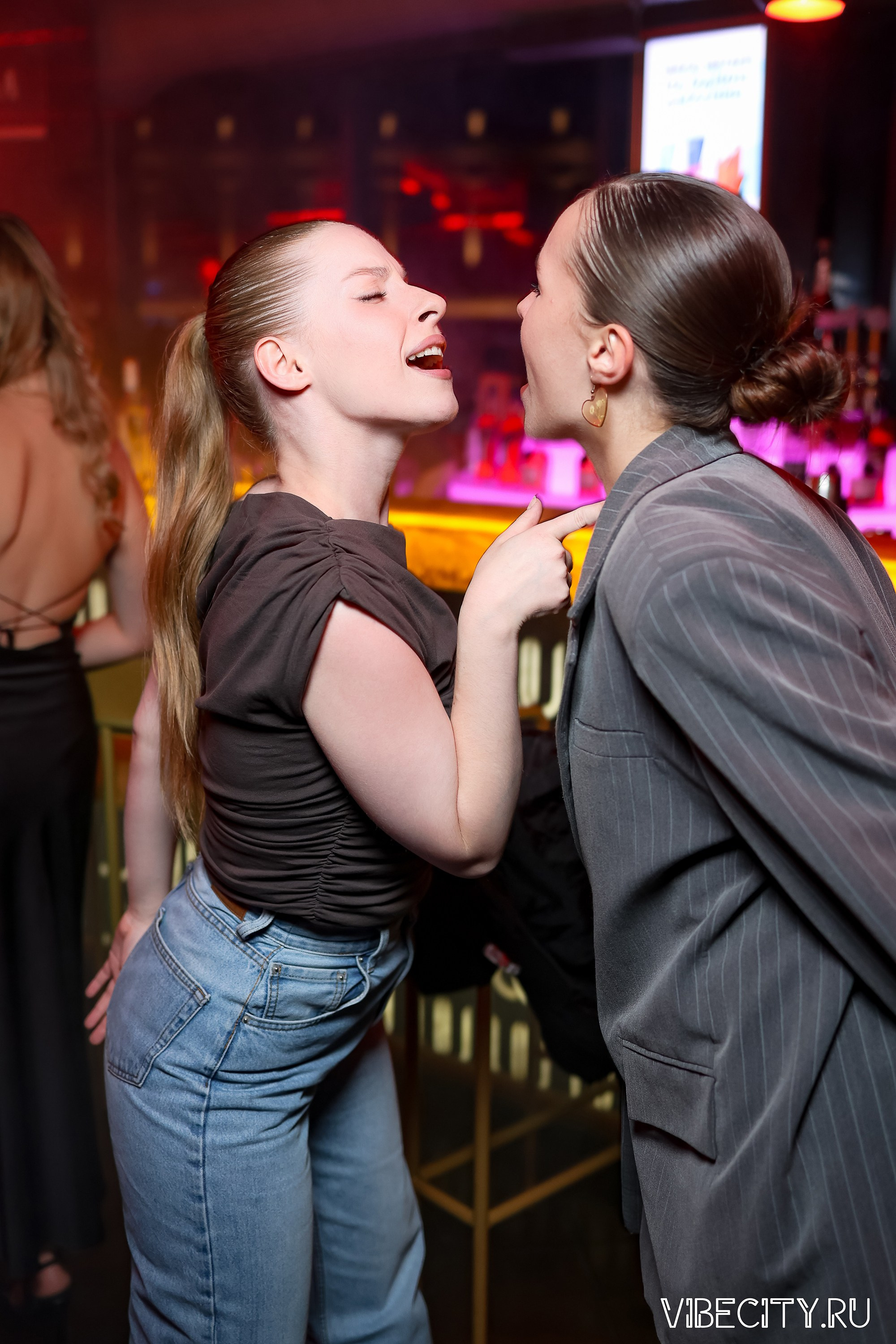 DOUBLE U. VIBECITY.RU Вайб Сити Ру Фоторепортажи Фотоотчеты Калининград