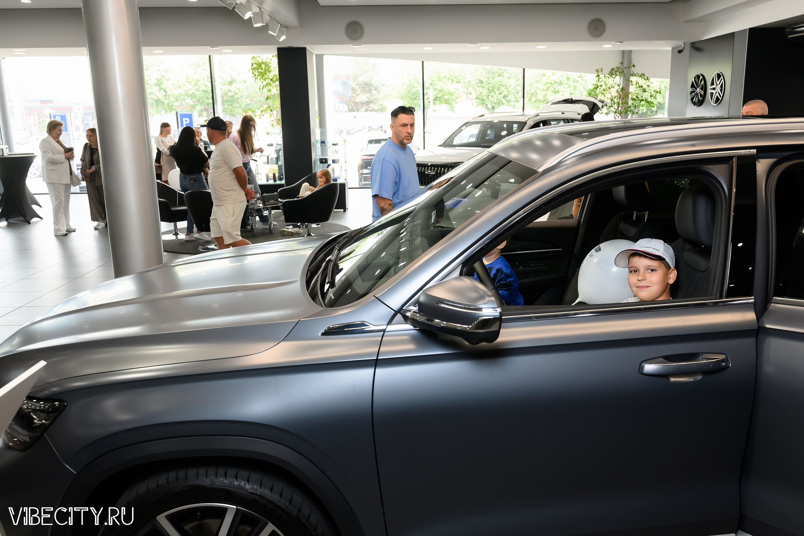 Презентация Geely Manjaro. VIBECITY.RU Вайб Сити Ру Фоторепортажи Фотоотчеты Калининград