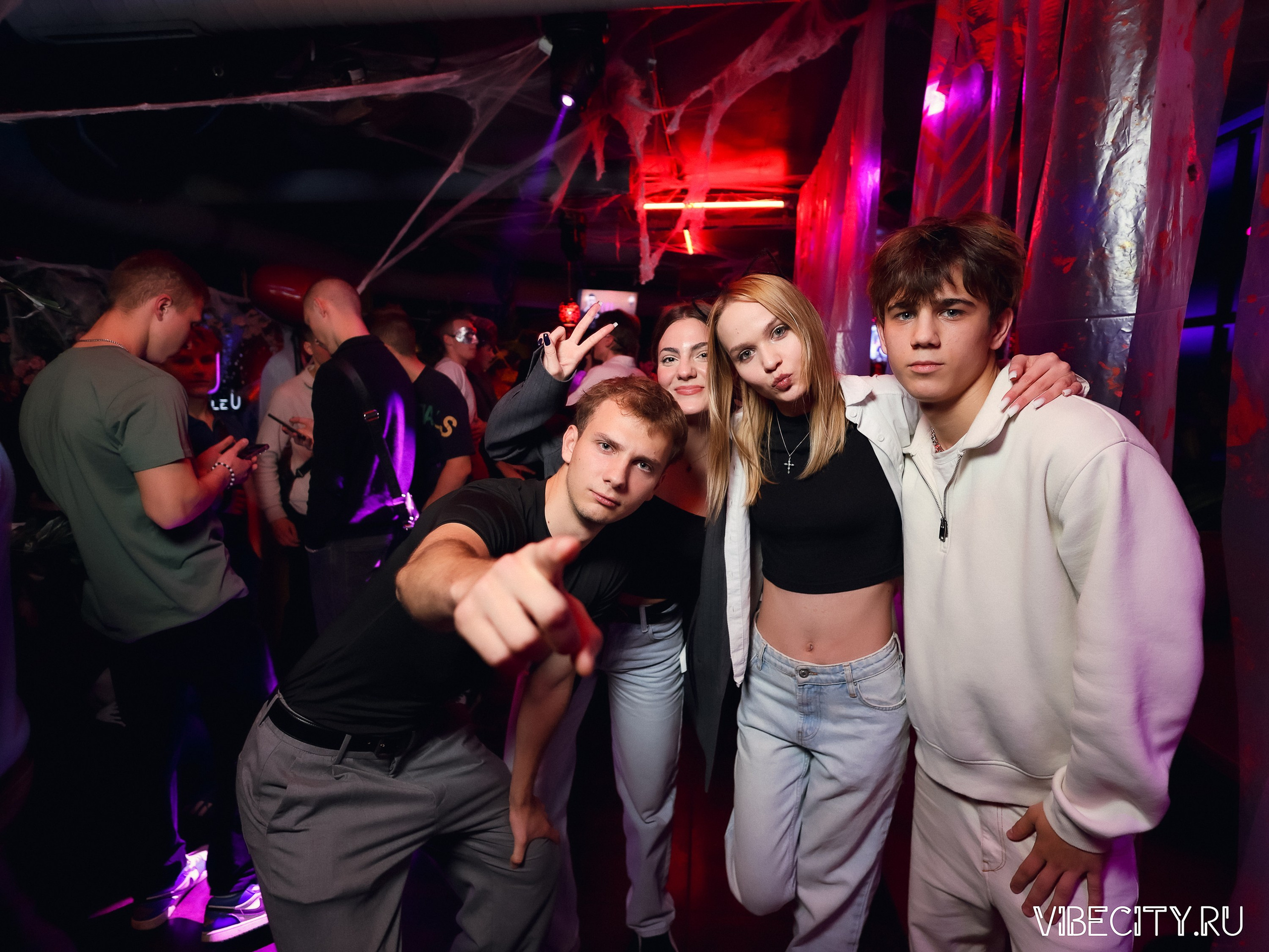 DOUBLE U. VIBECITY.RU Вайб Сити Ру Фоторепортажи Фотоотчеты Калининград