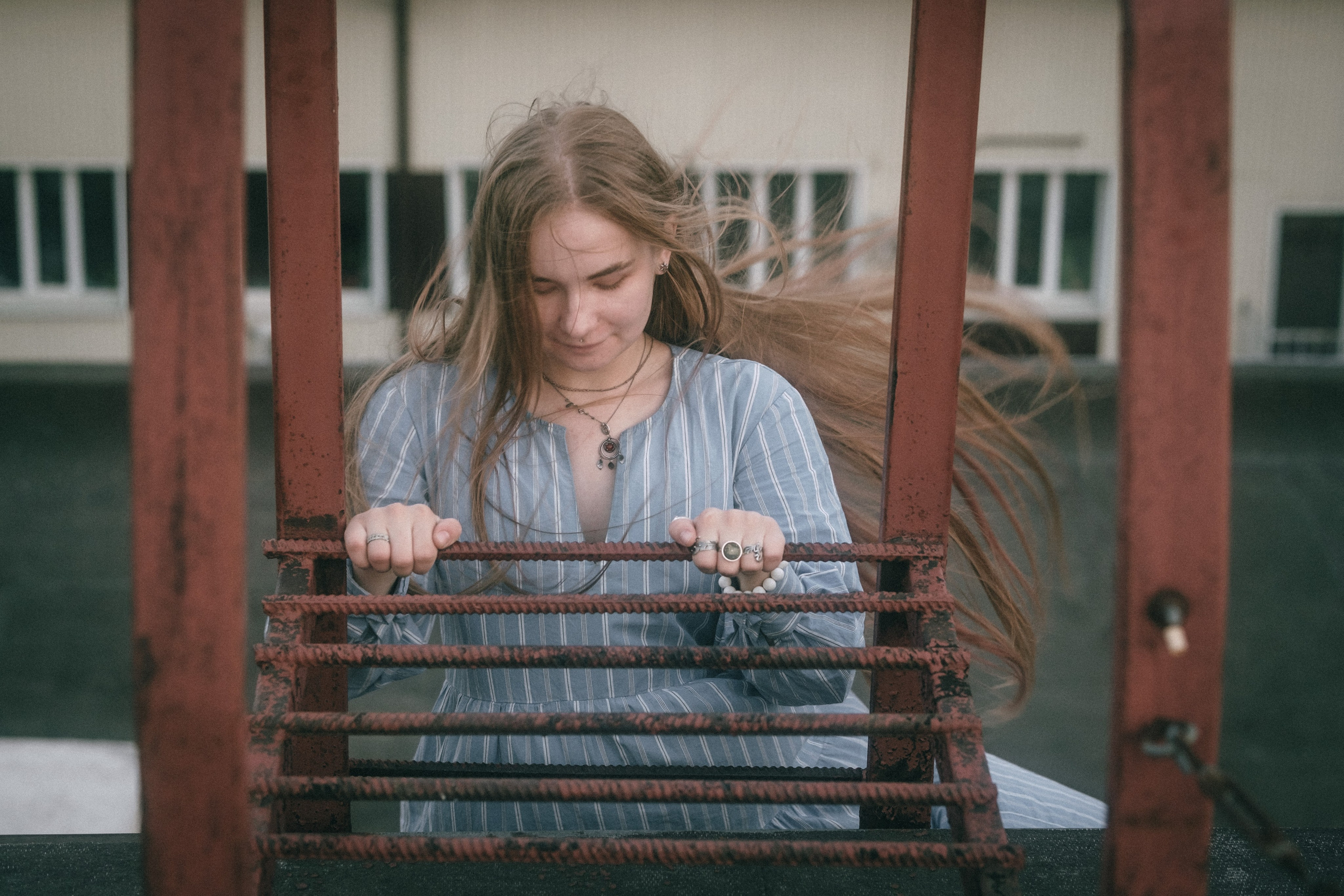 Яна, фрагменты и цветной свет. Фотограф в Москве Максим Скоробогатов