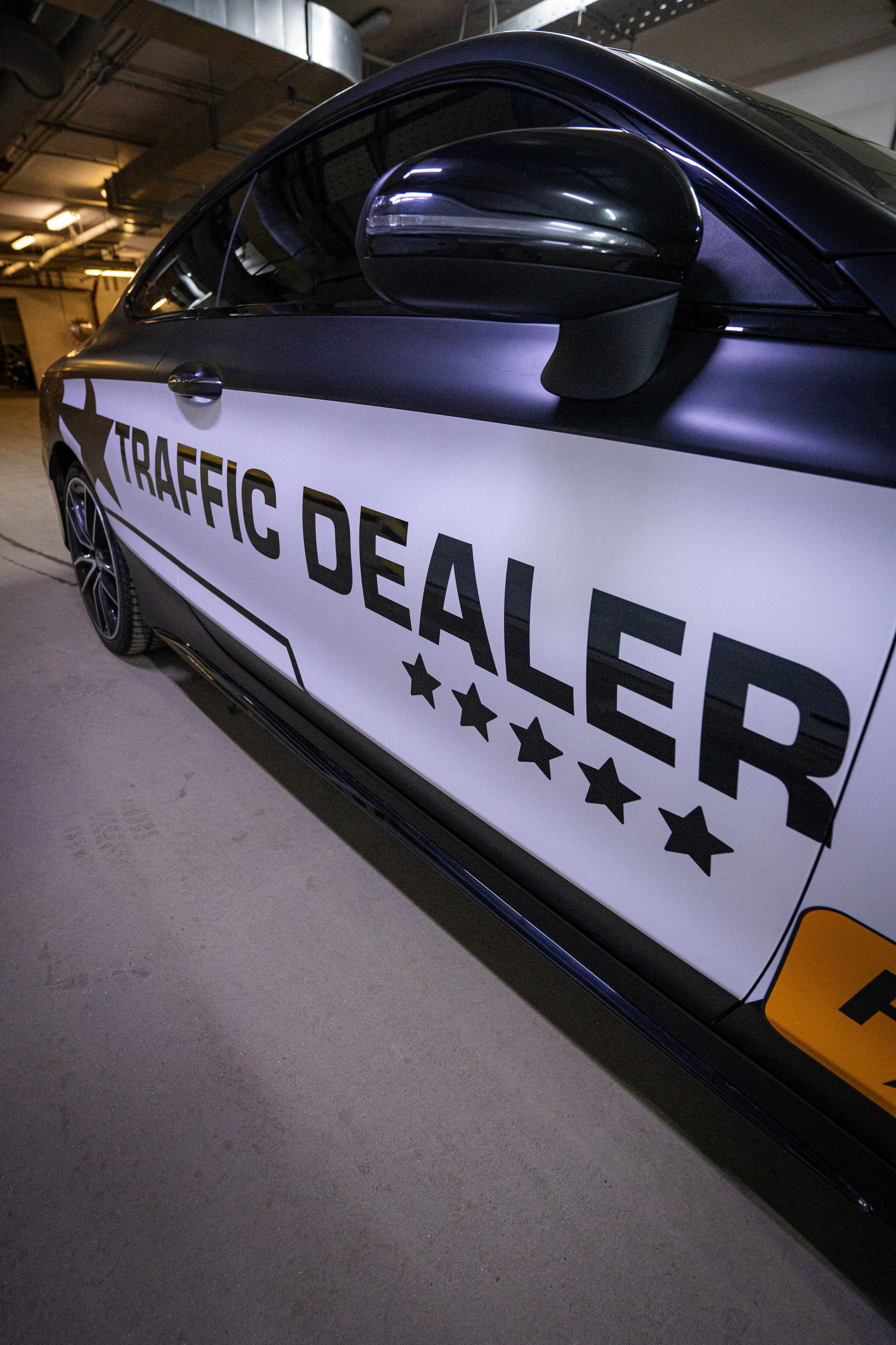 Винилография на Mercedes Benz C43 AMG. Студия дизайна и оклейки авто Barmaley Design