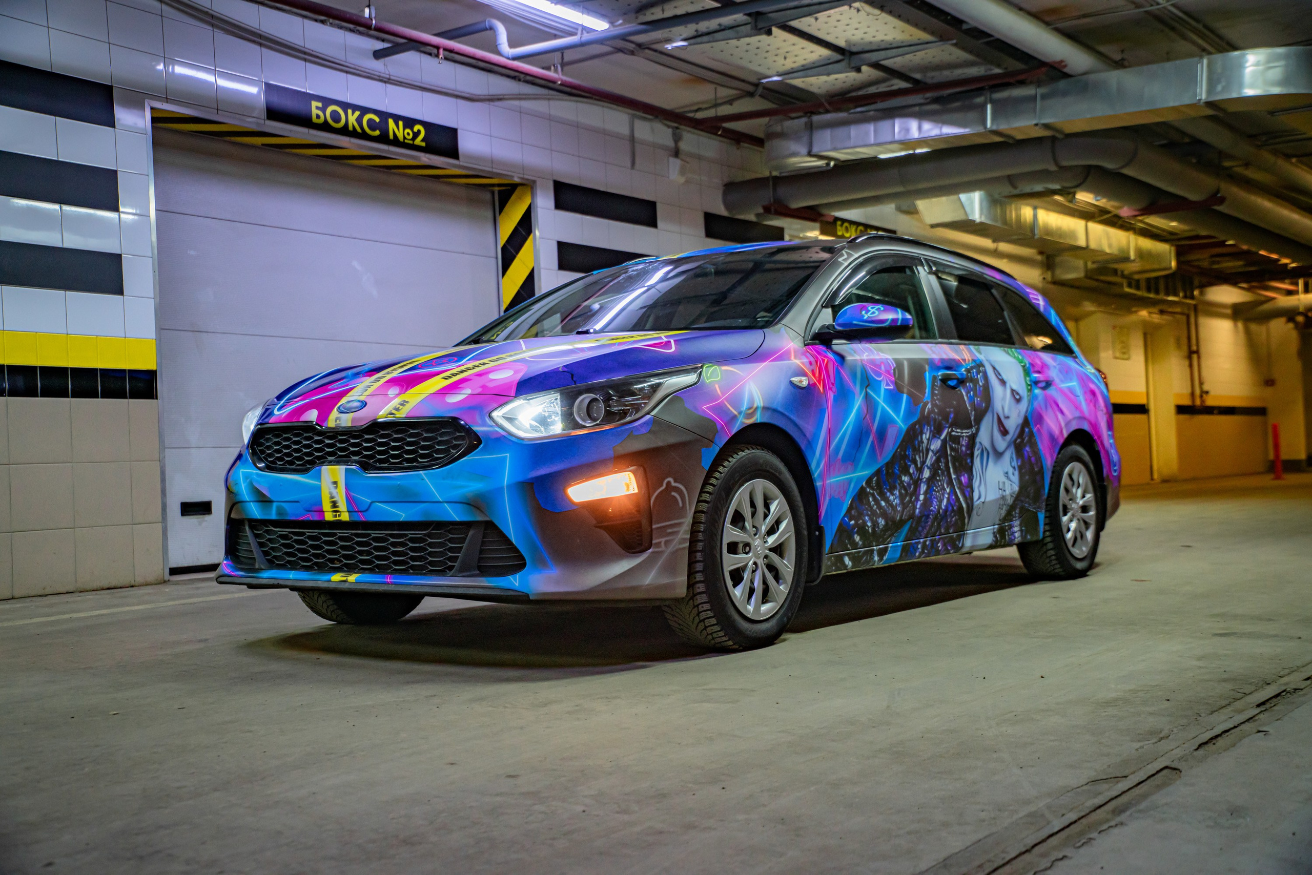 Винилография на KIA Ceed SW. Студия дизайна и оклейки авто Barmaley Design